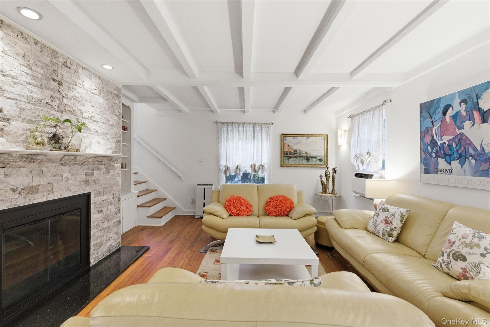 47 Onderdonk Avenue Property Photo 2