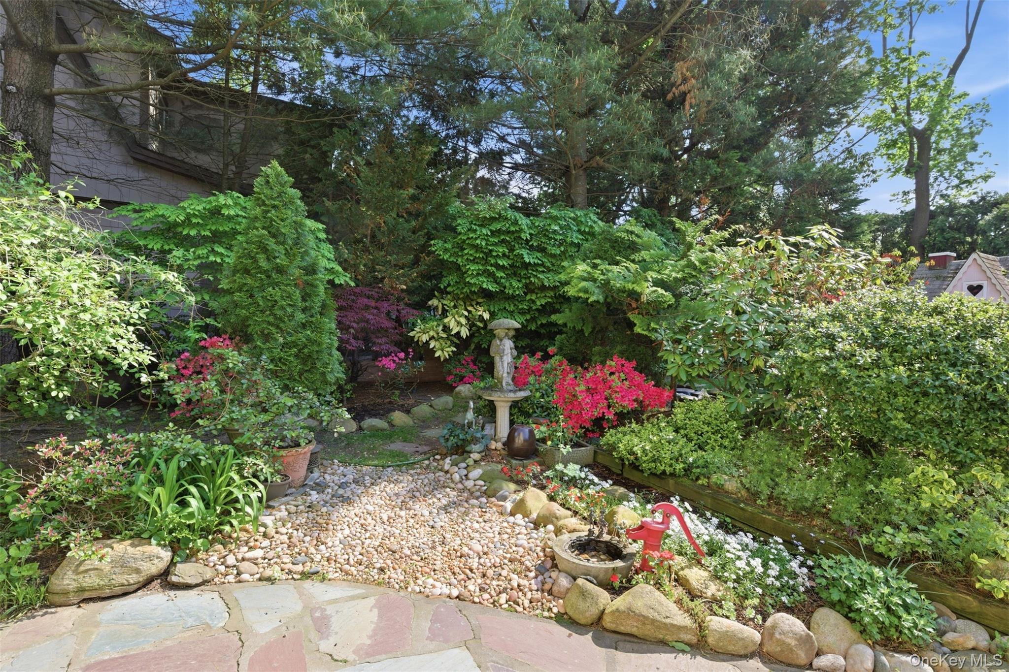 47 Onderdonk Avenue Property Photo 36