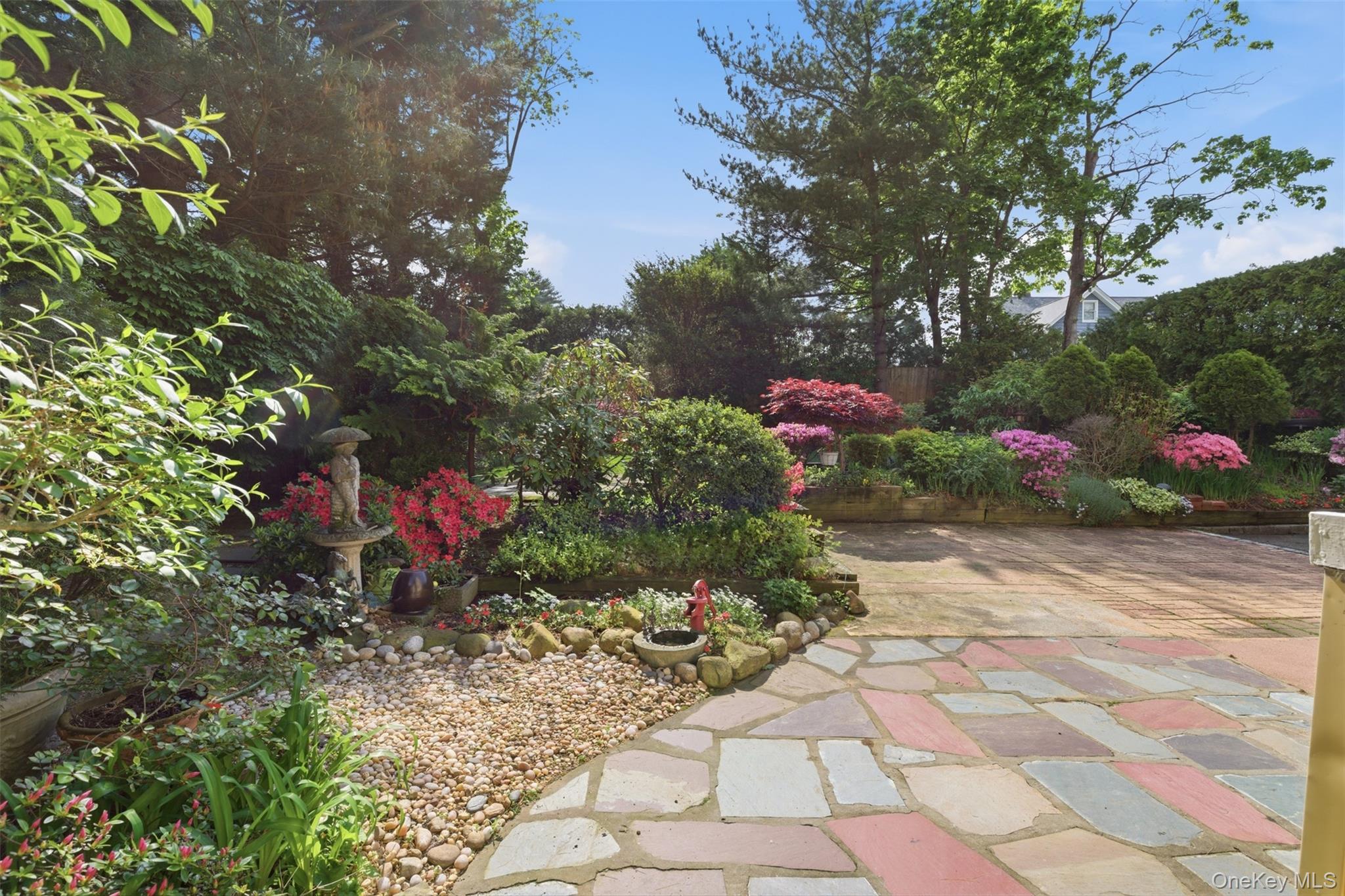 47 Onderdonk Avenue Property Photo 37