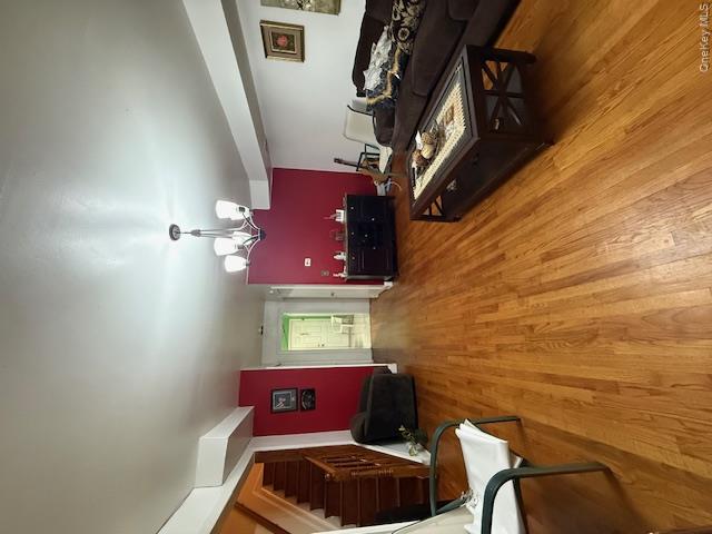 2355 Tiebout Avenue Property Photo 3