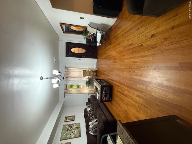 2355 Tiebout Avenue Property Photo 4