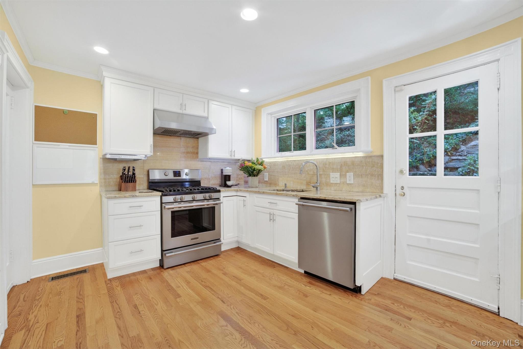 77 Edgemont Road Property Photo 12