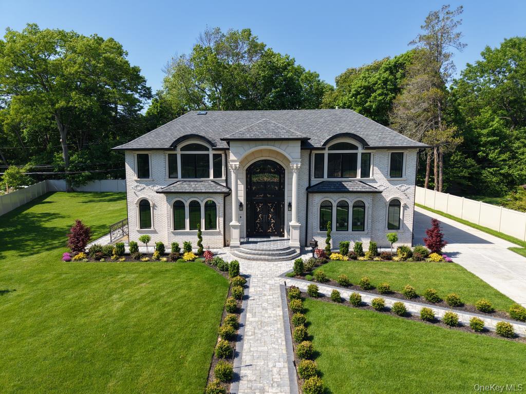 33 Parkway Drive Property Photo 1