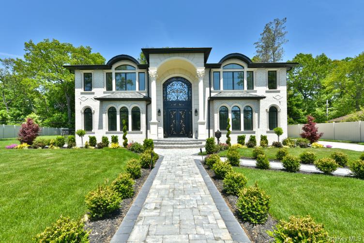 33 Parkway Drive Property Photo 2