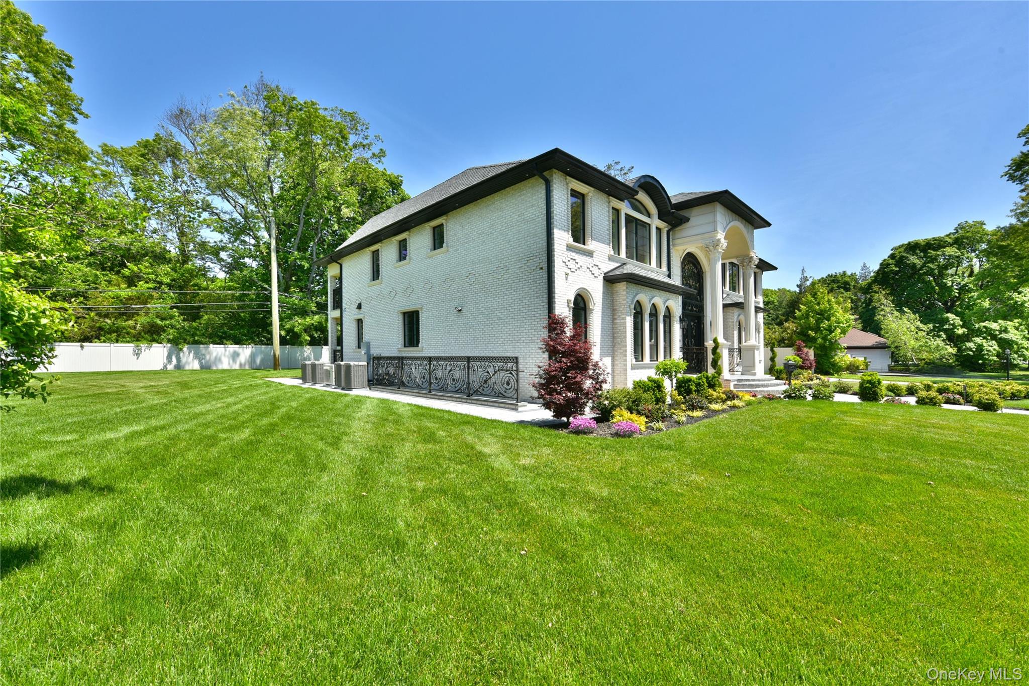 33 Parkway Drive Property Photo 5