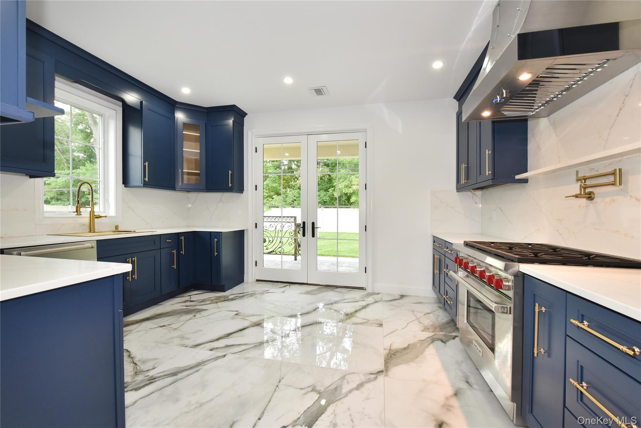 33 Parkway Drive Property Photo 21