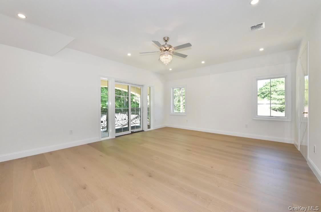 33 Parkway Drive Property Photo 28