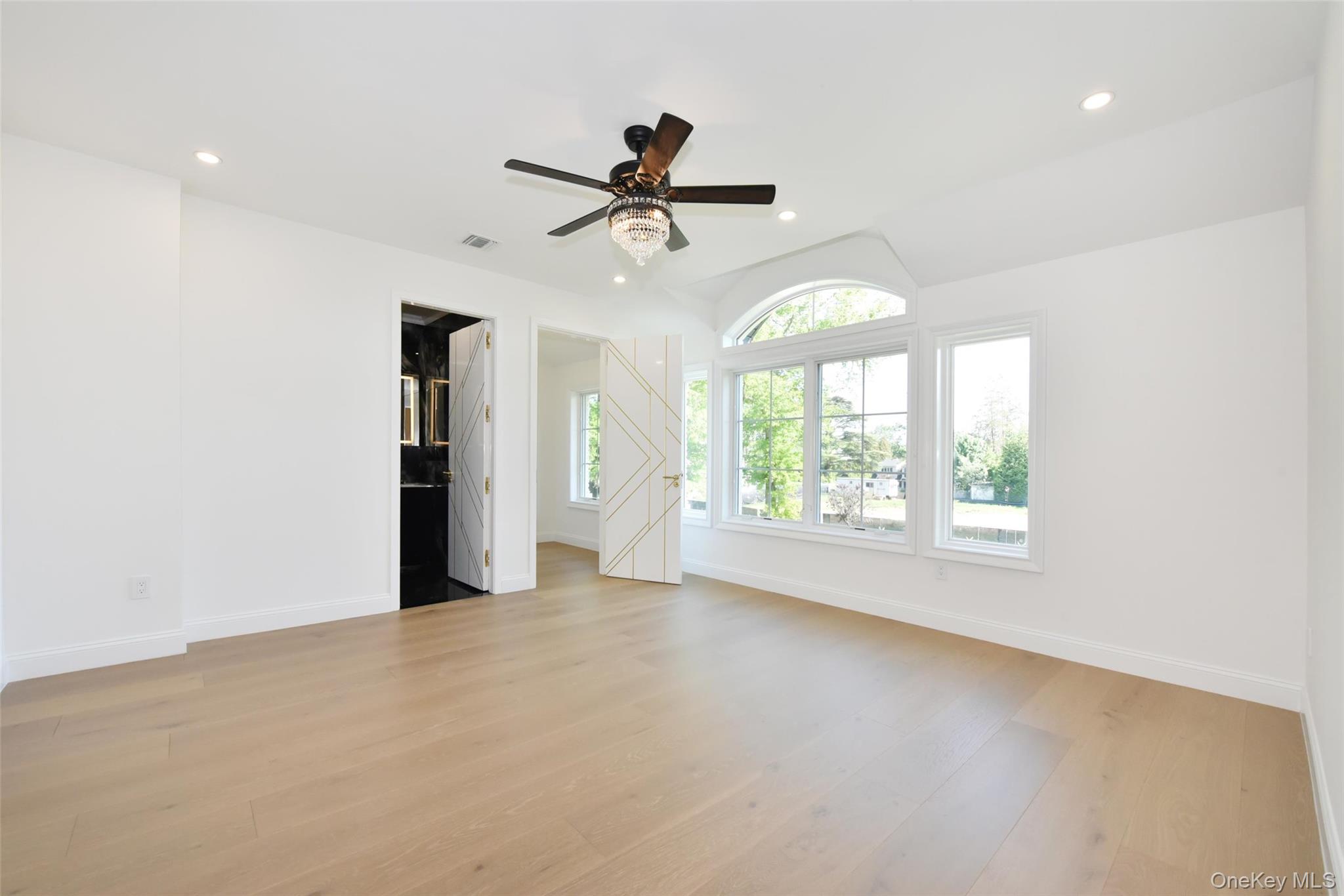 33 Parkway Drive Property Photo 33