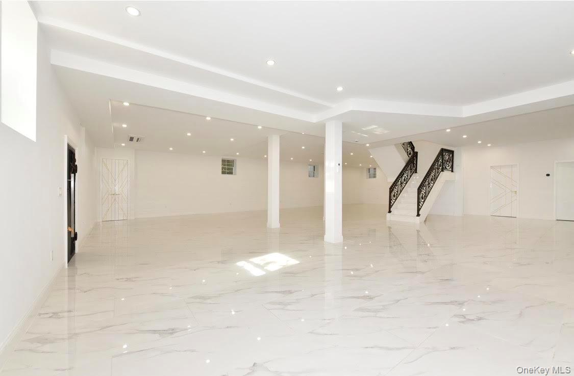 33 Parkway Drive Property Photo 41