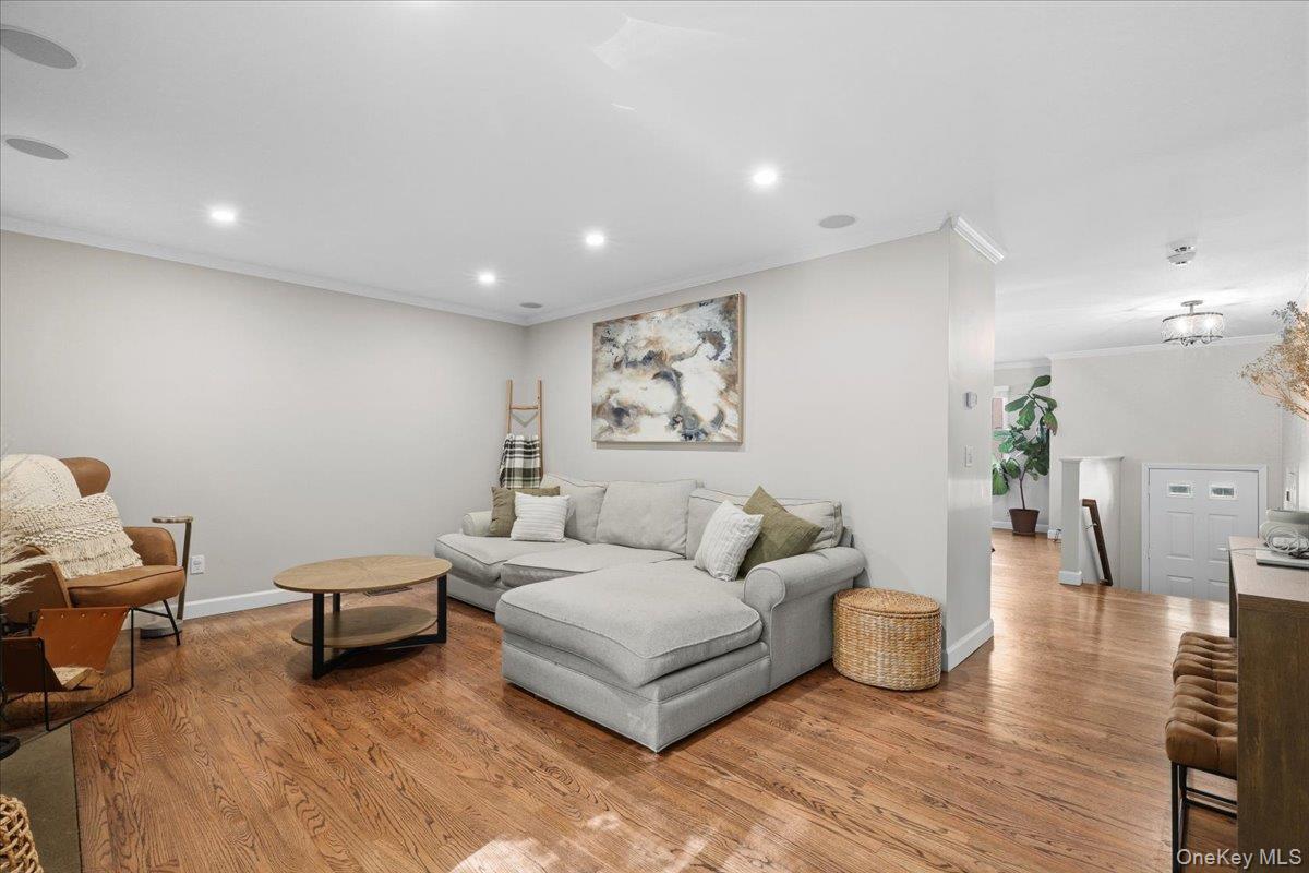 601 Kensington Way Property Photo 3