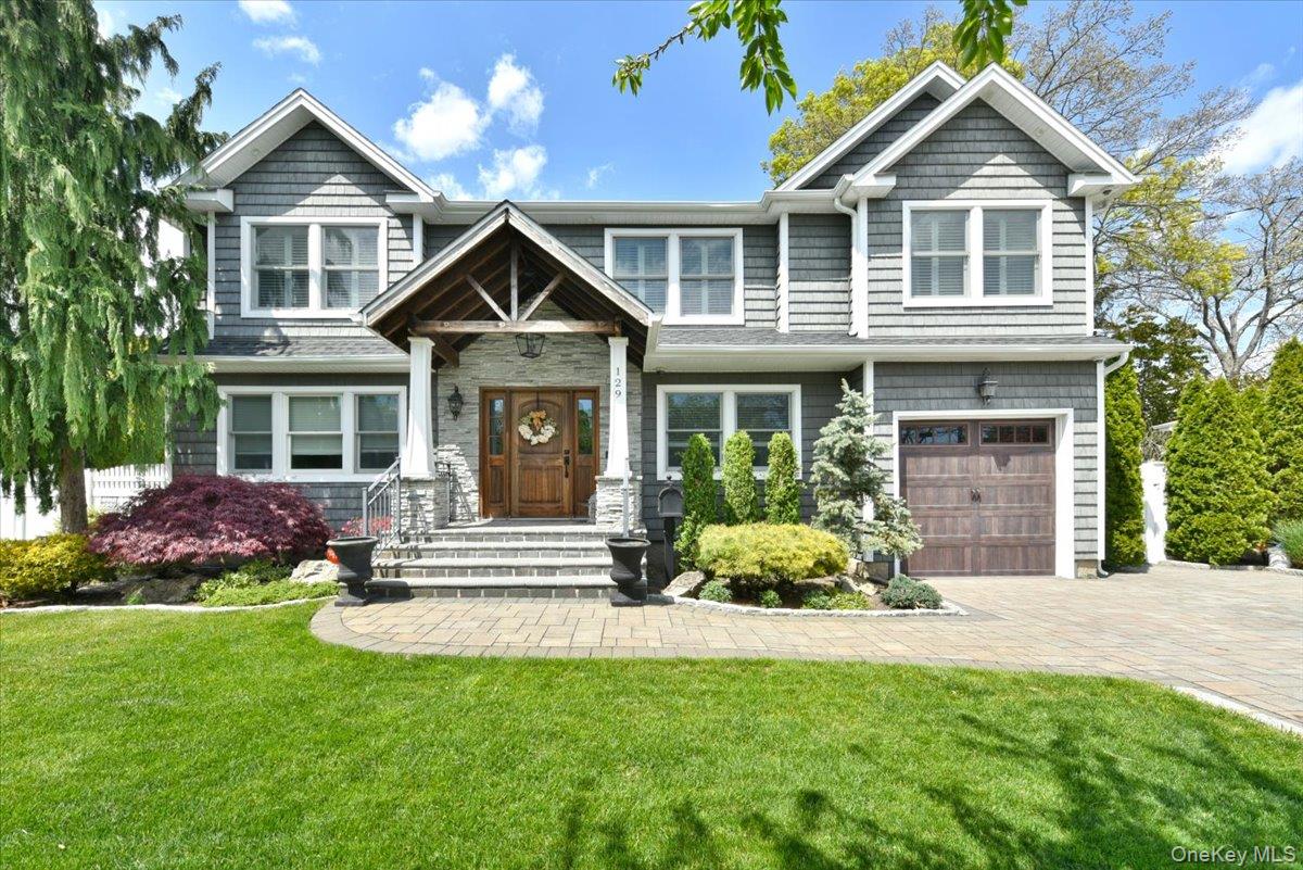 129 Commonwealth Avenue Property Photo 1