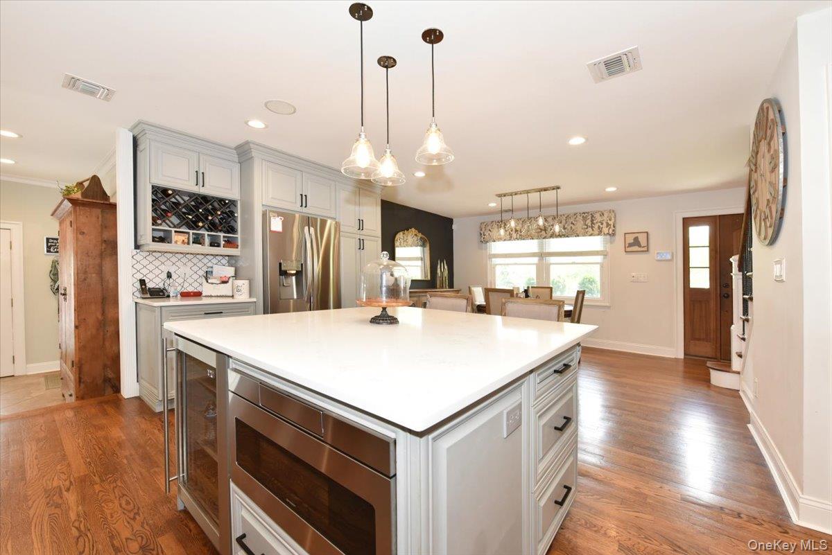 129 Commonwealth Avenue Property Photo 15