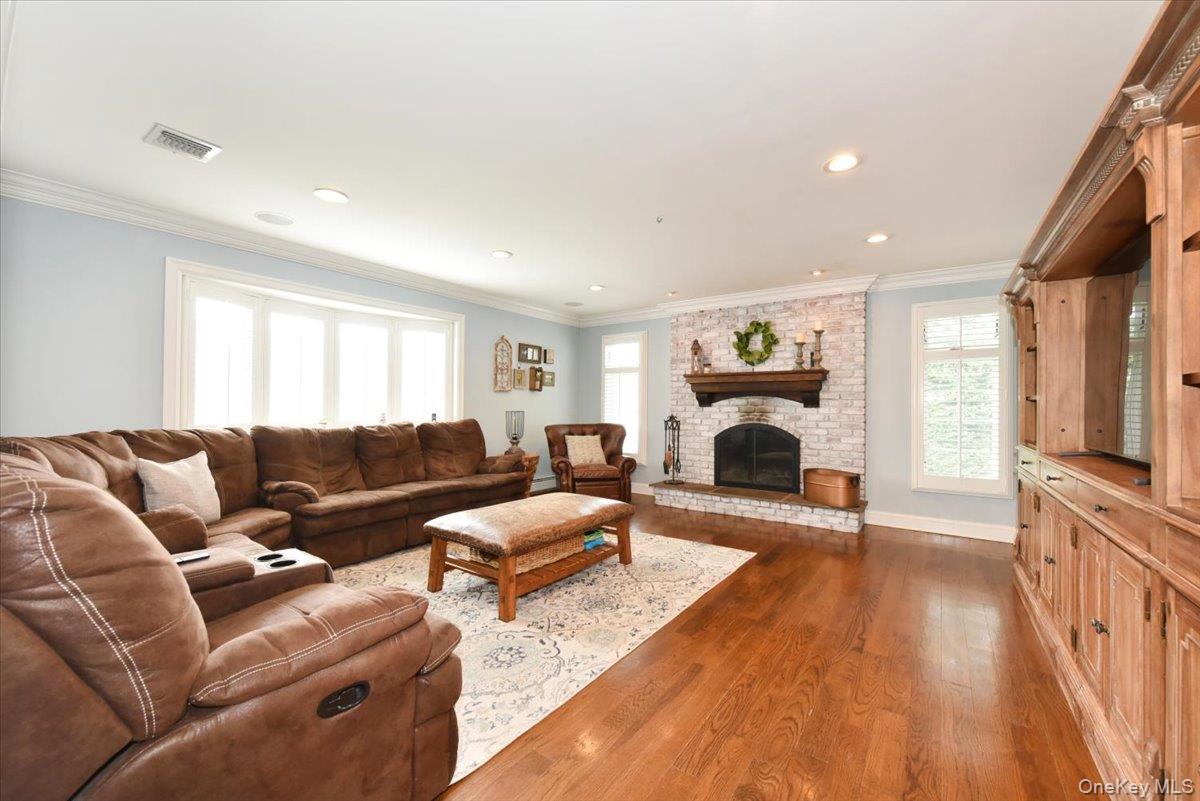 129 Commonwealth Avenue Property Photo 19