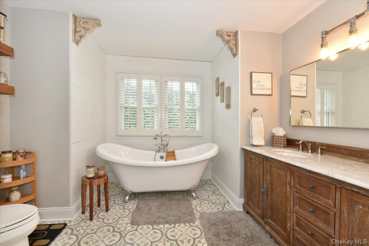 129 Commonwealth Avenue Property Photo 25