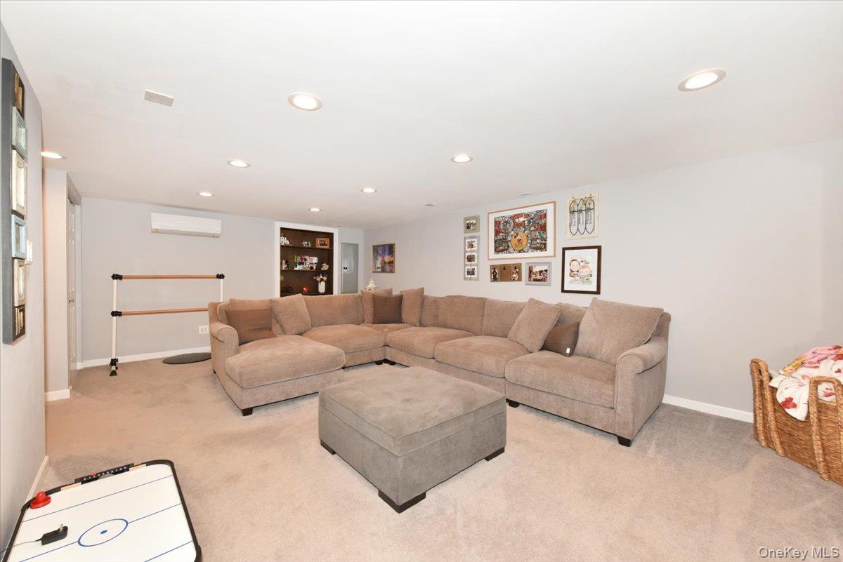 129 Commonwealth Avenue Property Photo 32