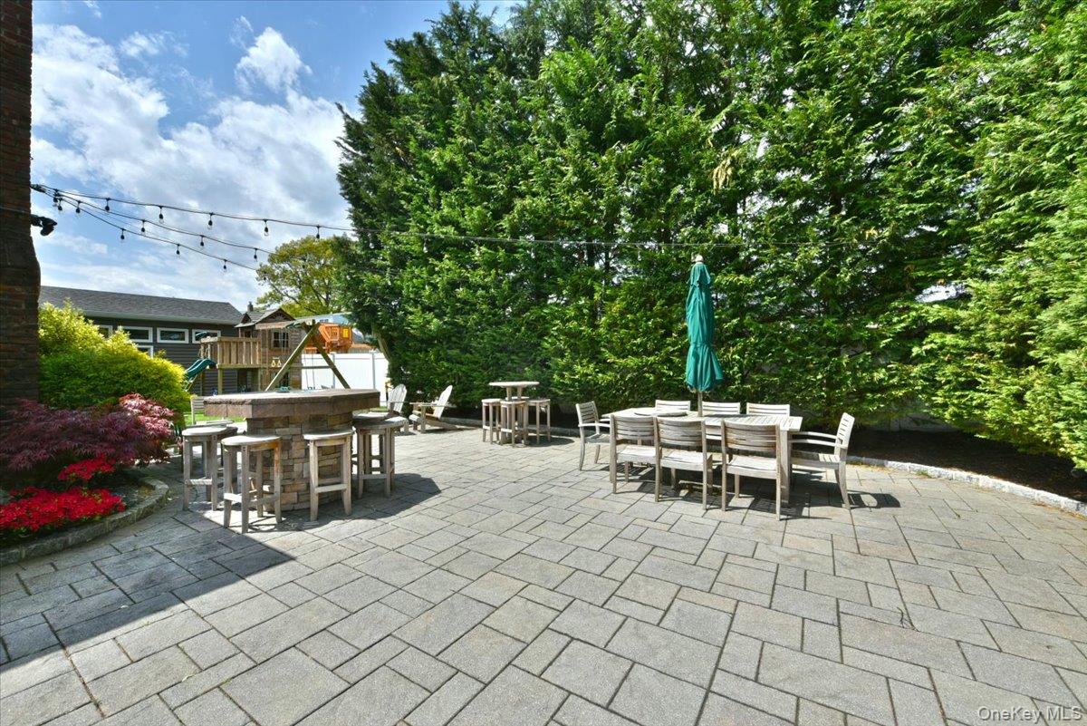 129 Commonwealth Avenue Property Photo 39