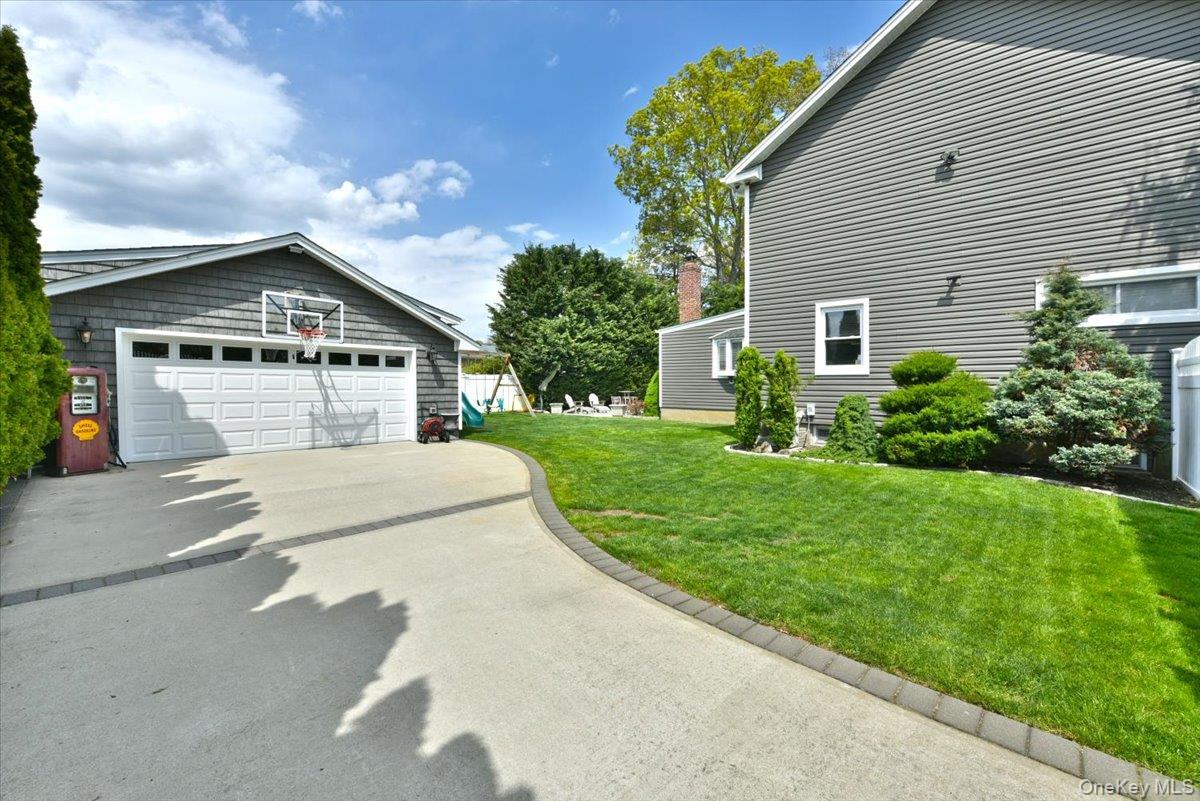 129 Commonwealth Avenue Property Photo 41
