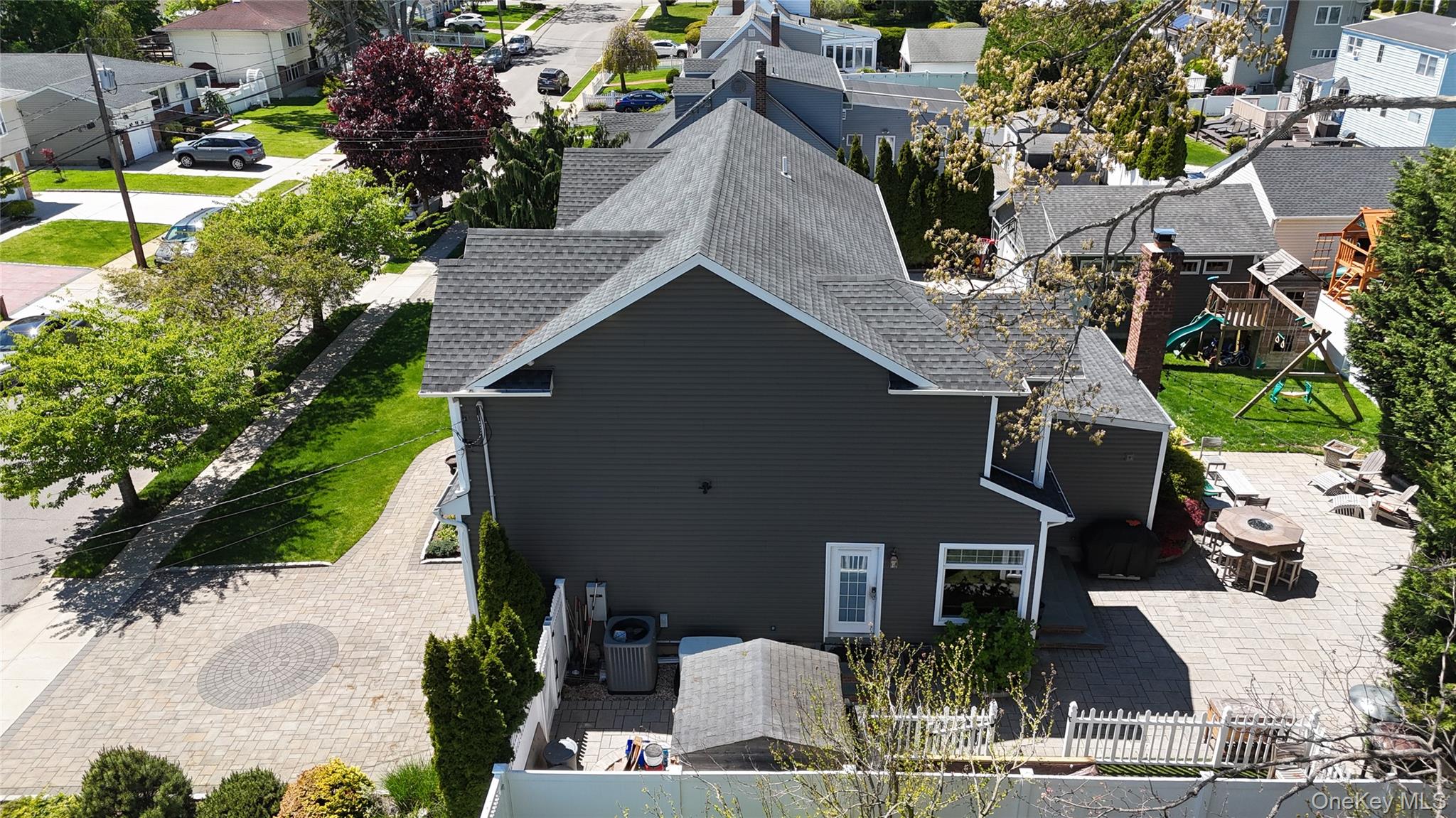 129 Commonwealth Avenue Property Photo 45