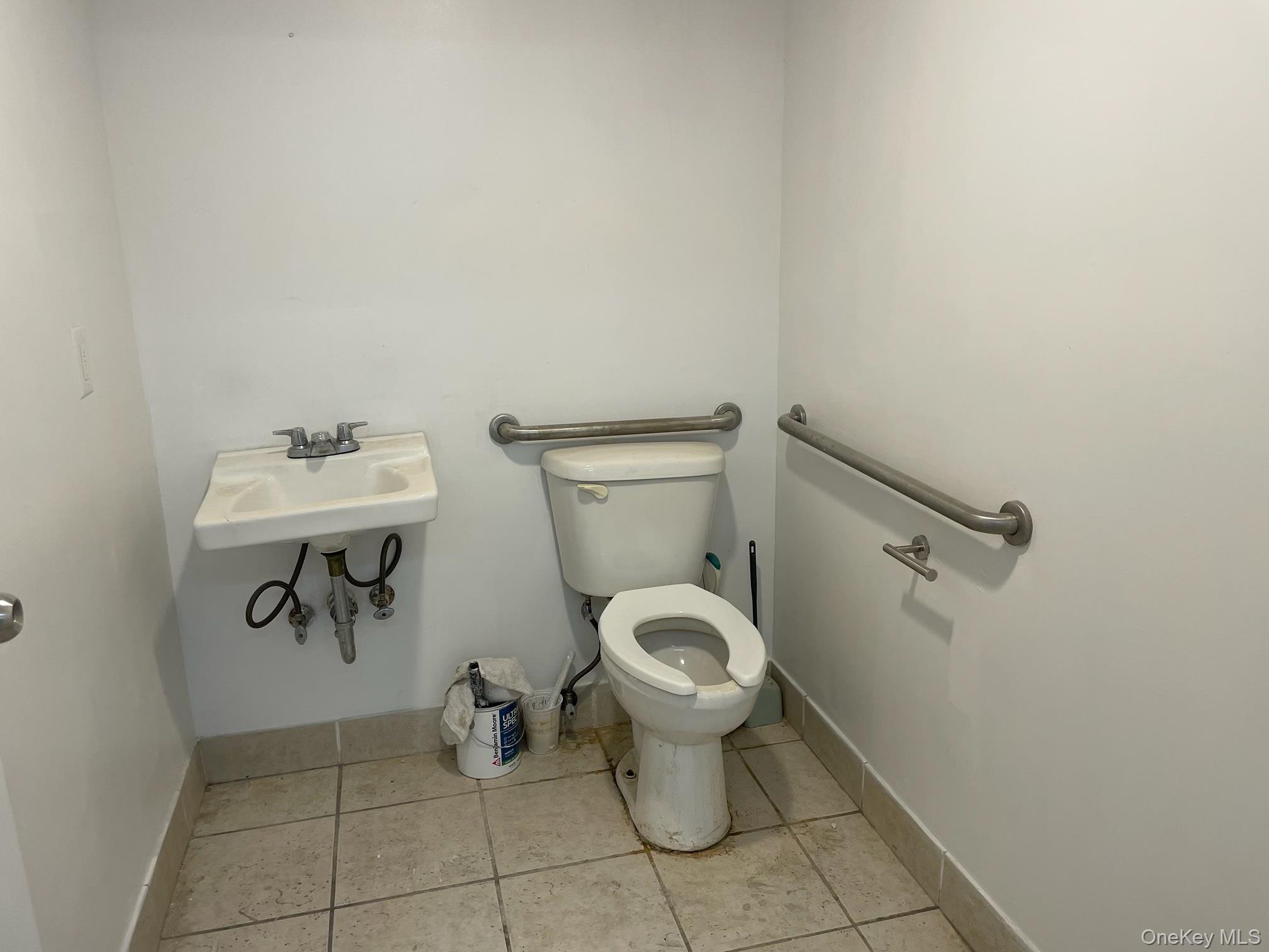 41-13 149 Place 2nd Floor Property Photo 6