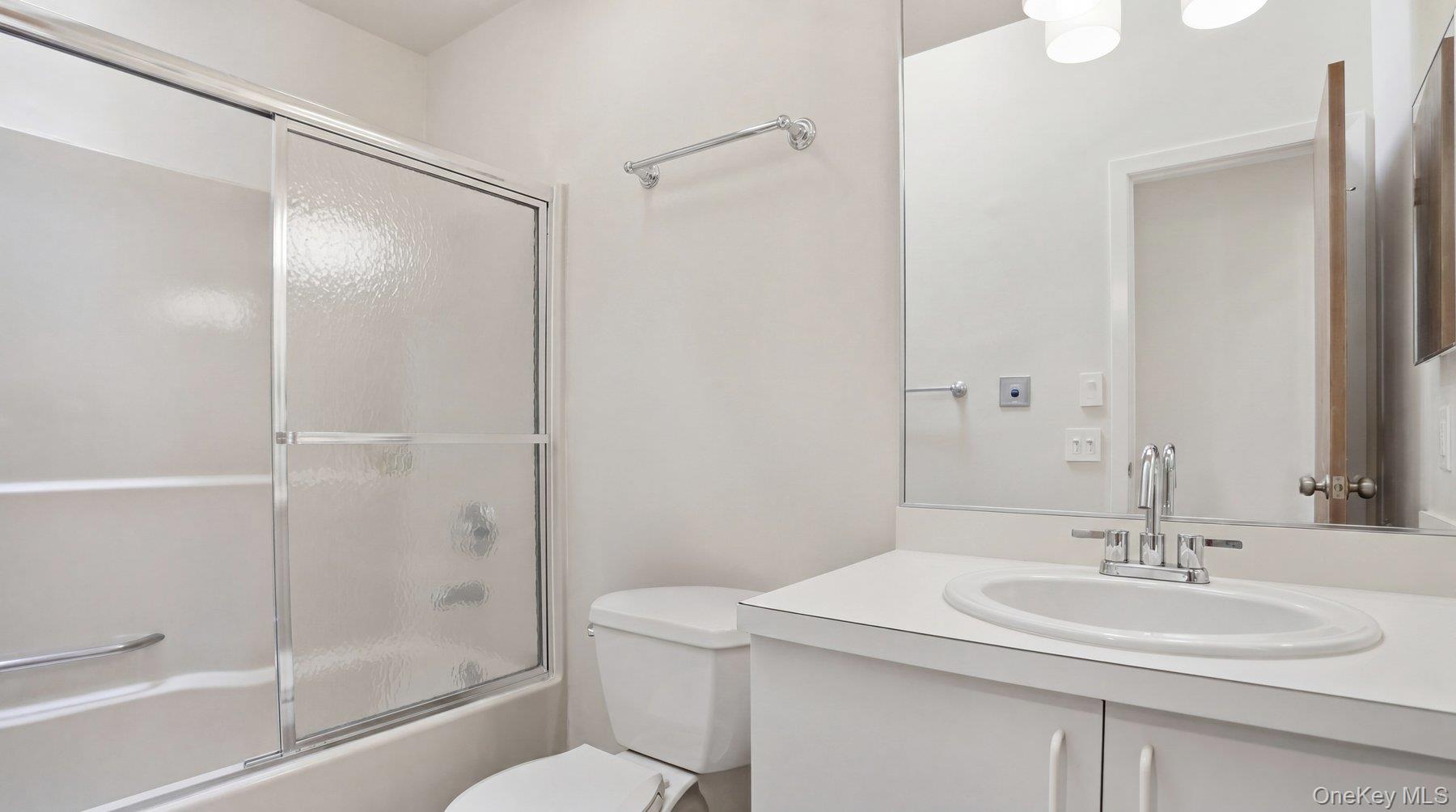 49 Canoe Place Road 416 Property Photo 22
