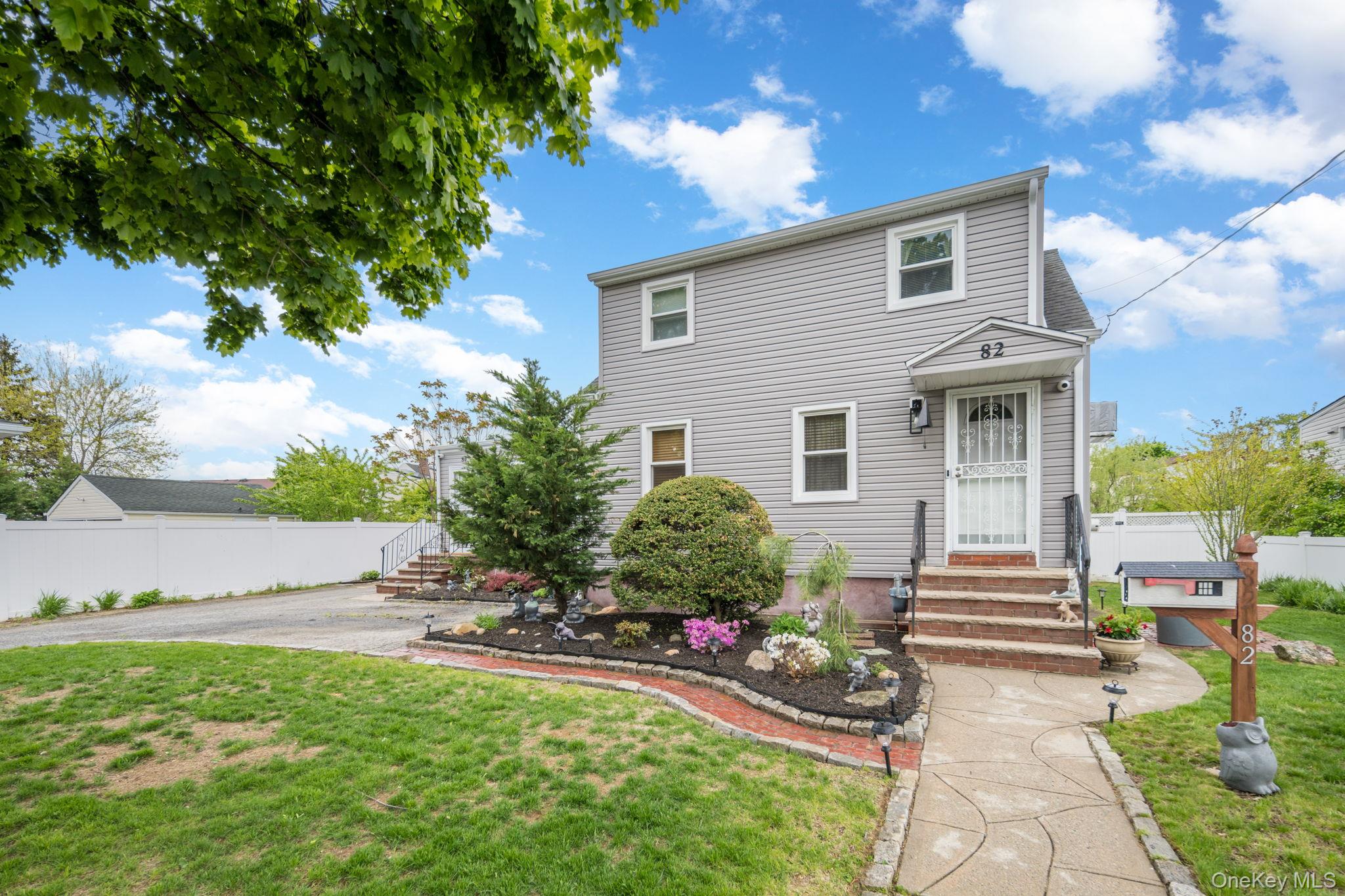 82 Nottingham Avenue Property Photo 1