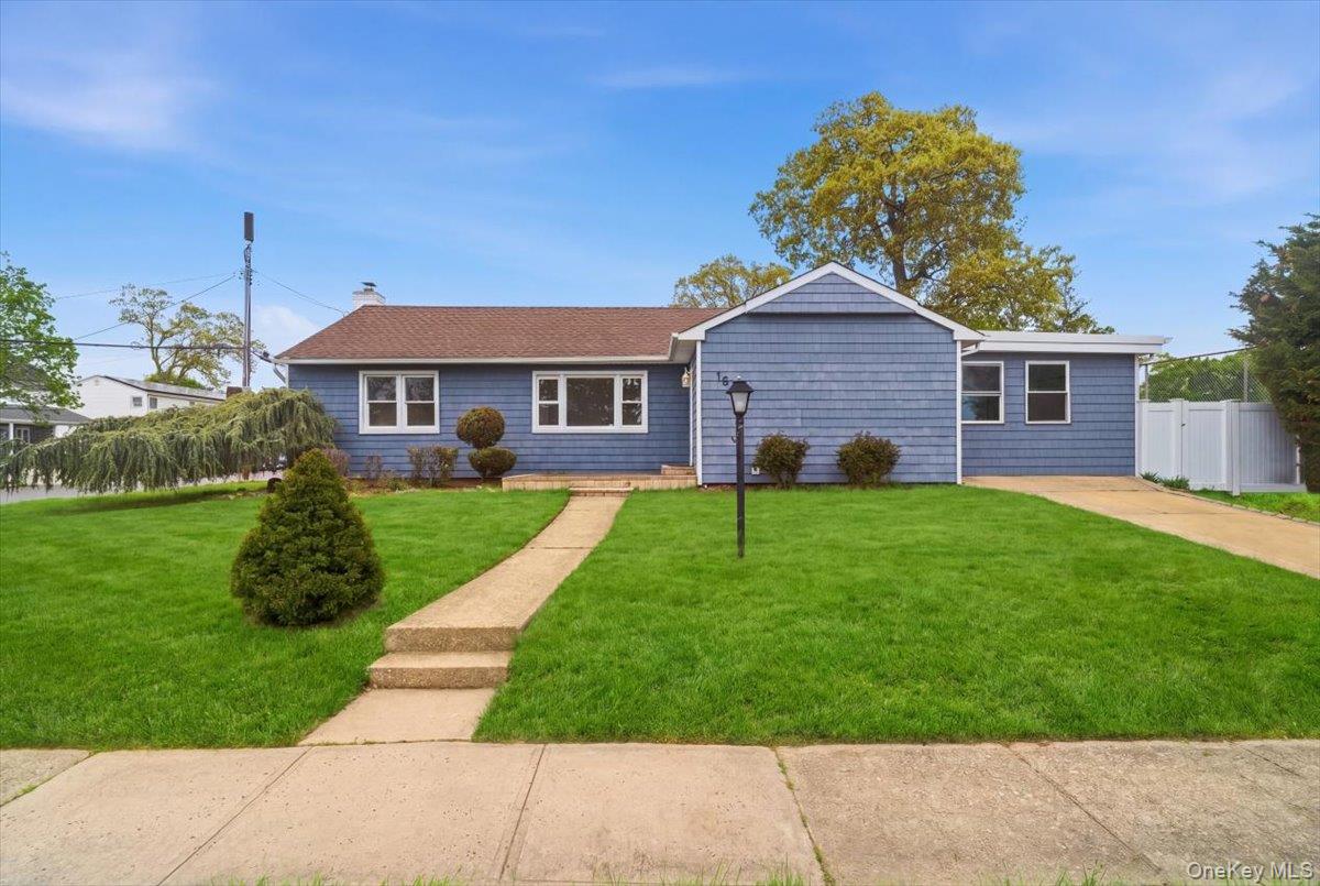 1871 Relyea Drive Property Photo 2