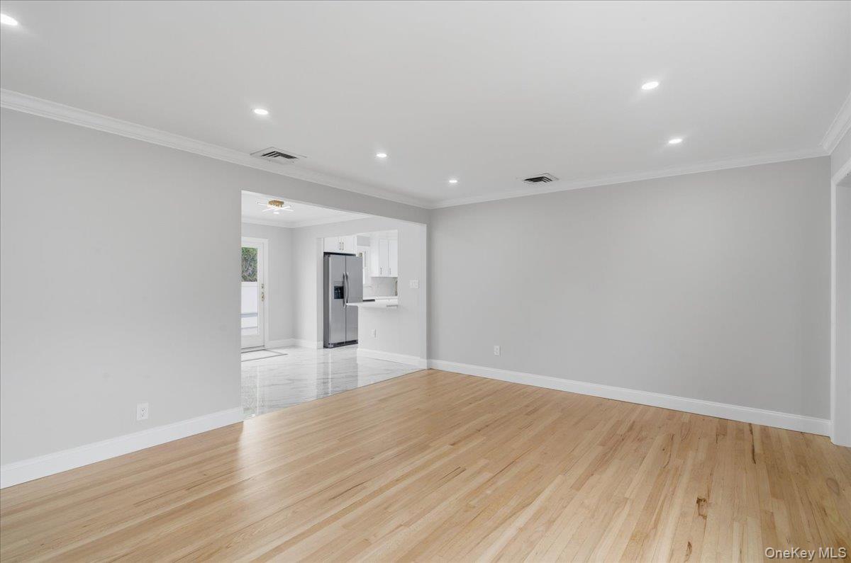 1871 Relyea Drive Property Photo 11