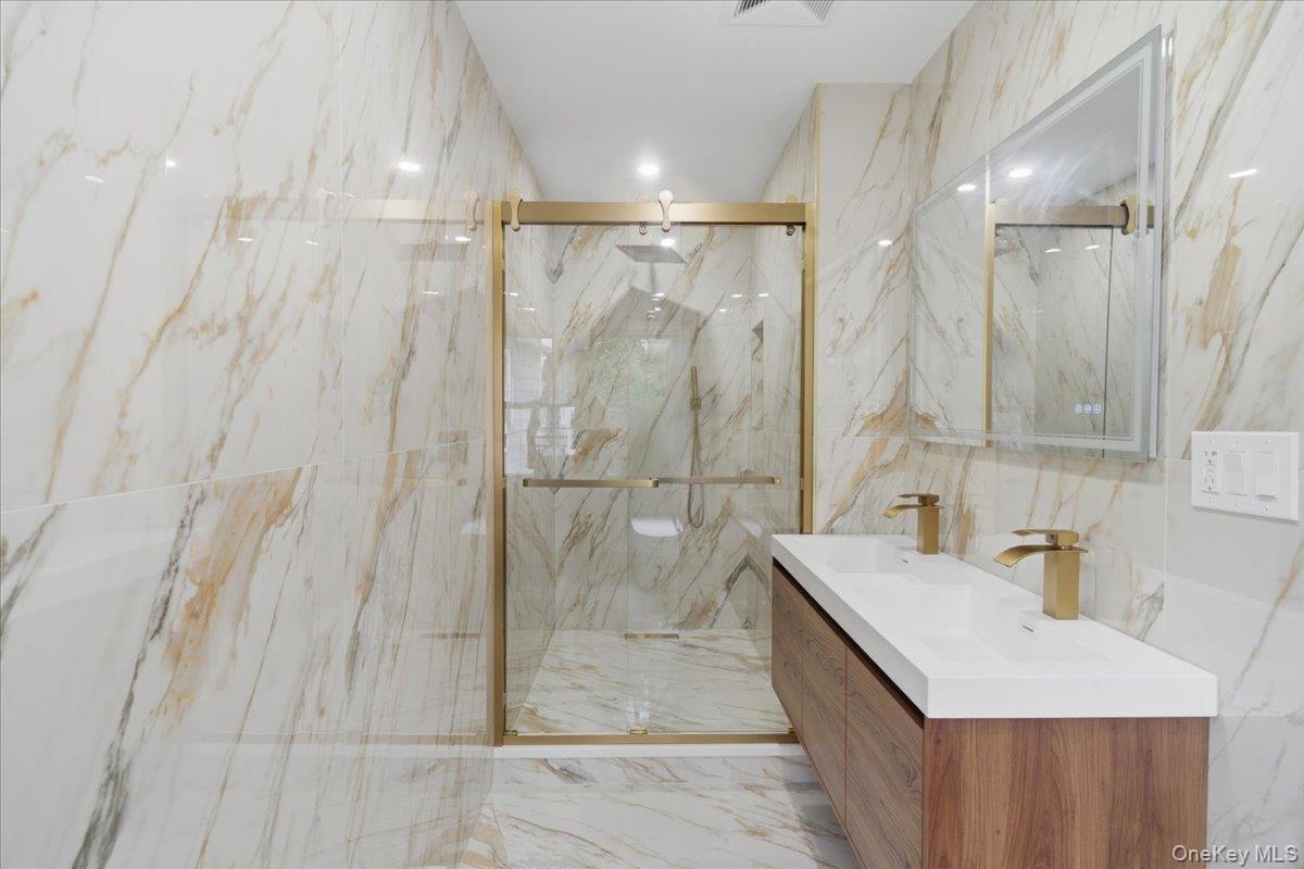 1871 Relyea Drive Property Photo 17