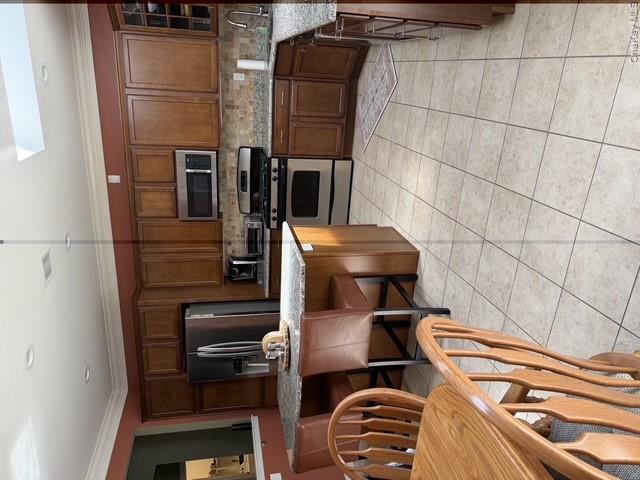 47 Stoneleigh Drive Property Photo 5