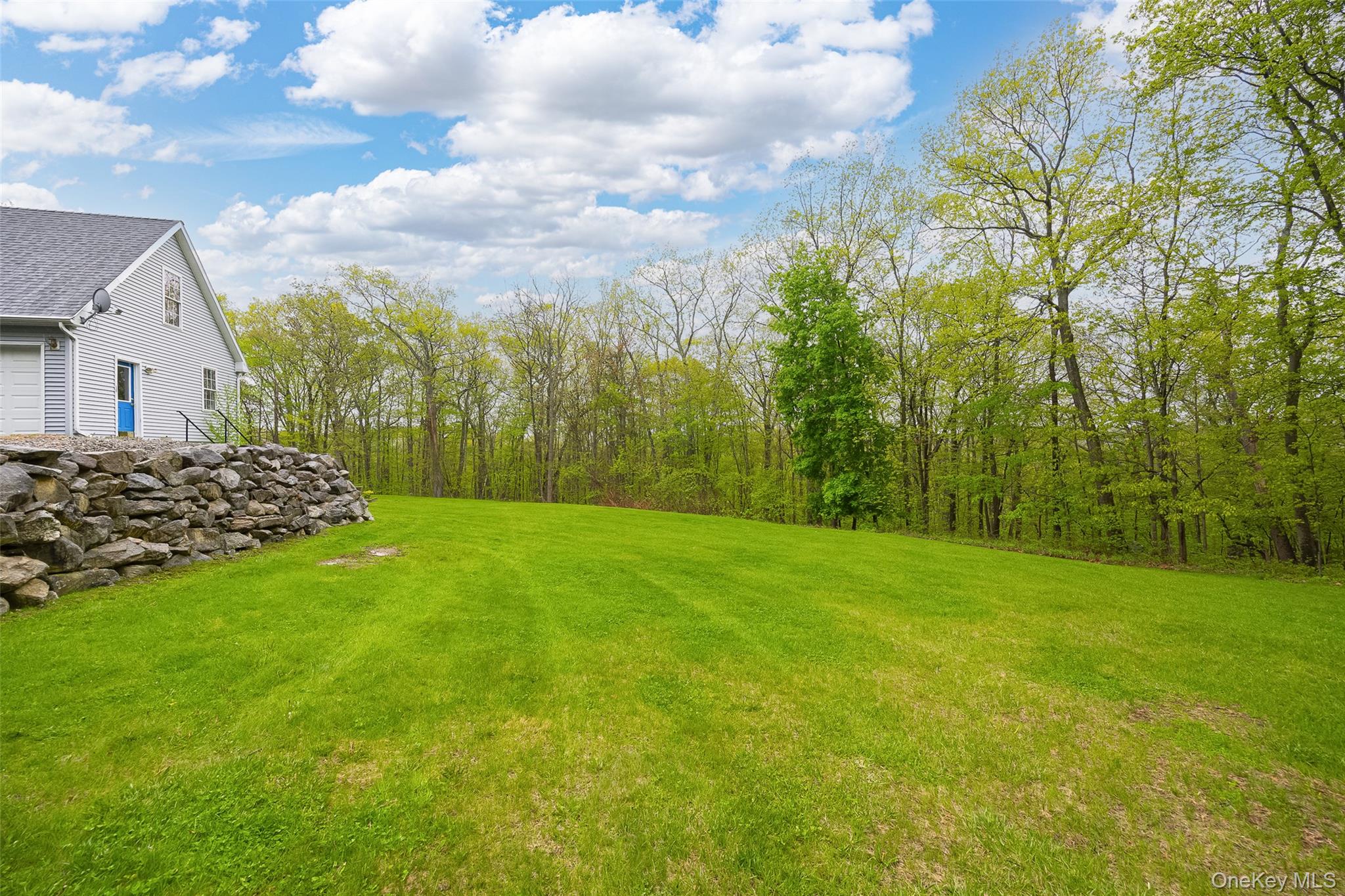 79 E Forest Trail Property Photo 5