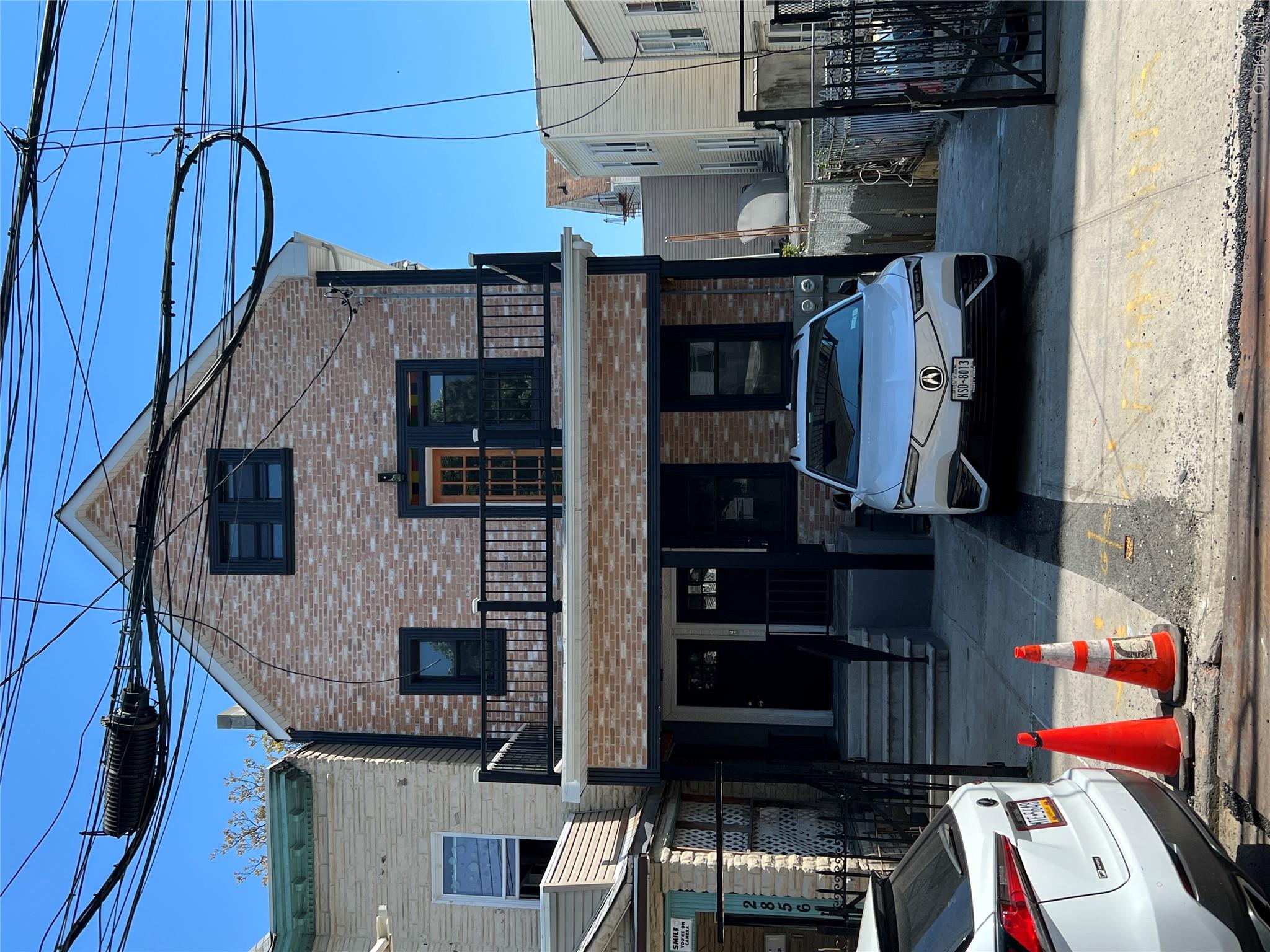 2854 Briggs Avenue Property Photo 1