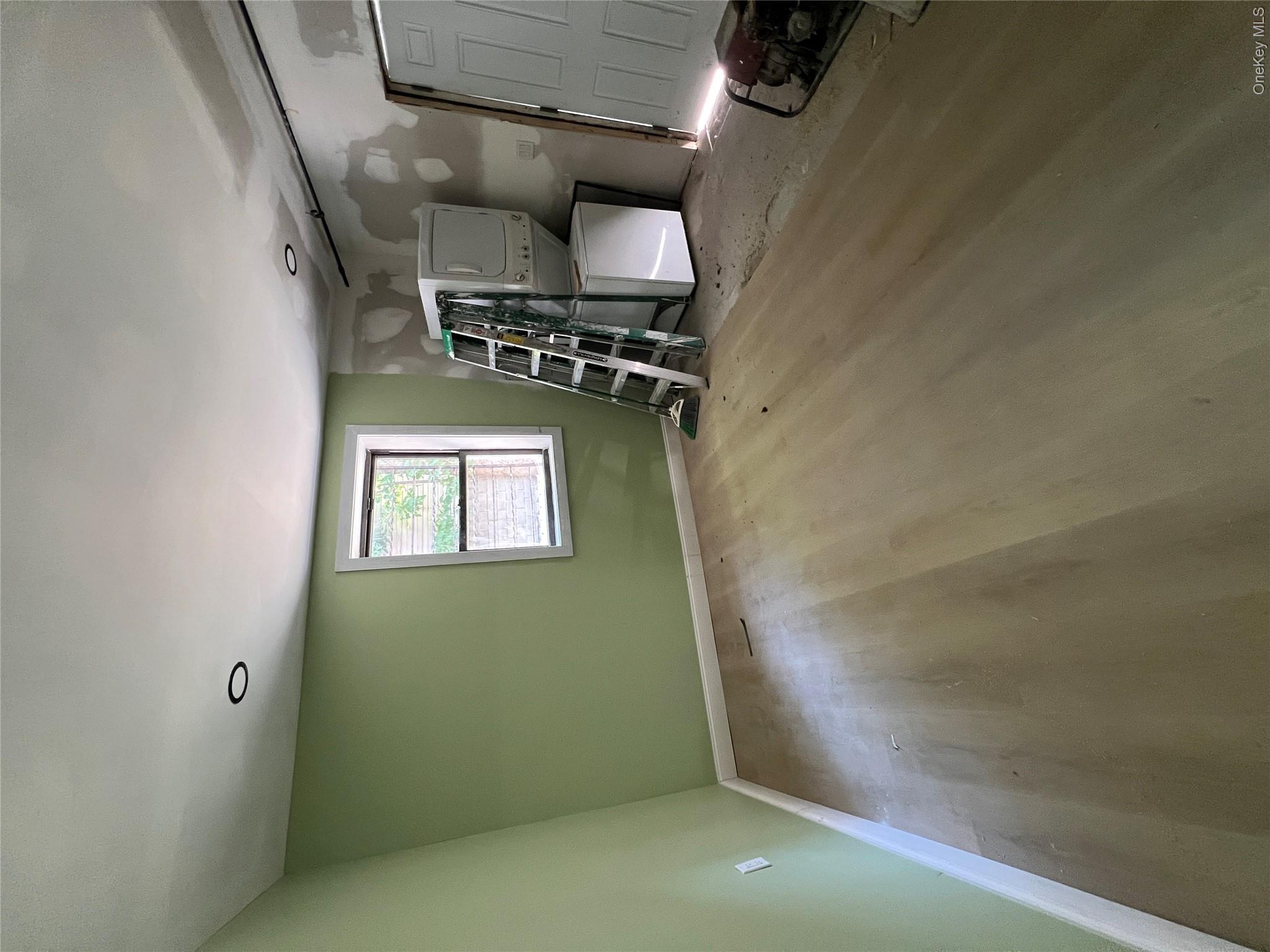 2854 Briggs Avenue Property Photo 8