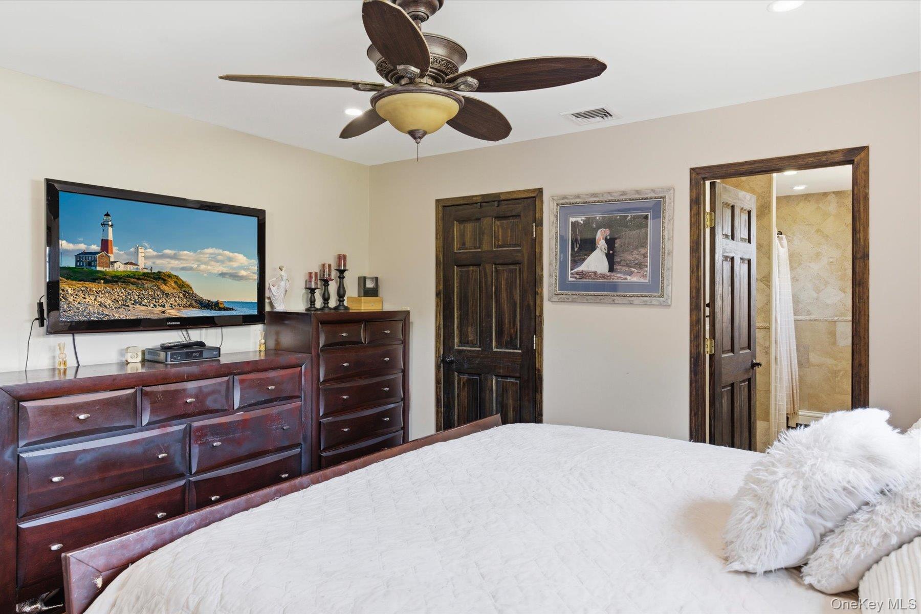 9 Avenue C Property Photo 17