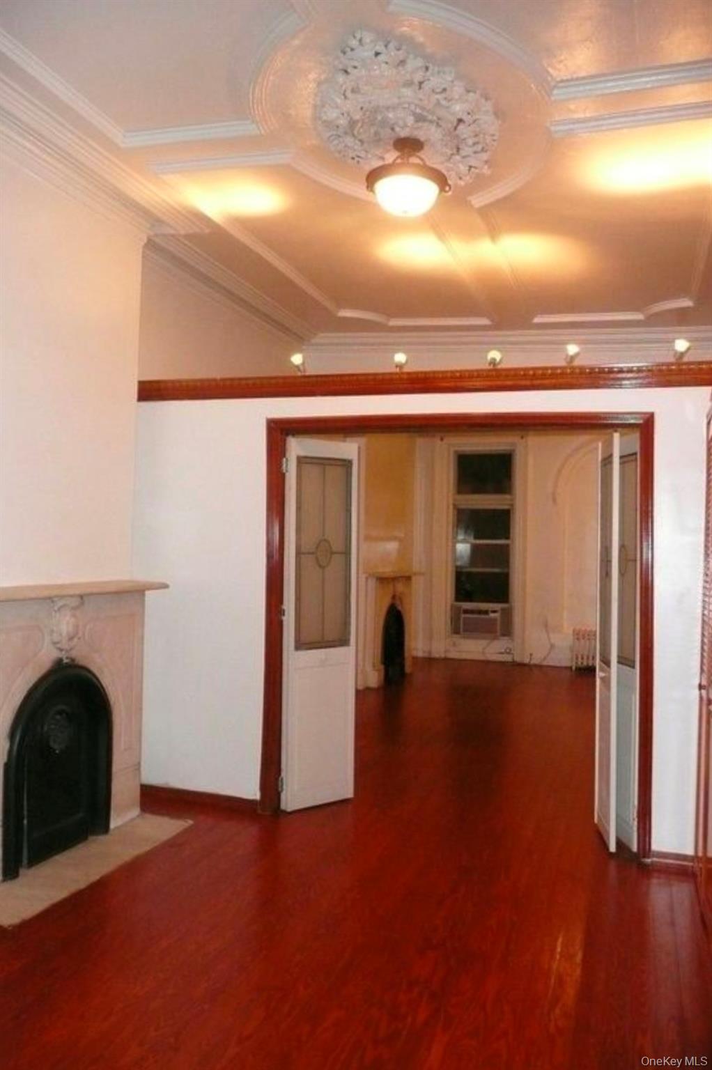 185 Bergen Street Property Photo 8