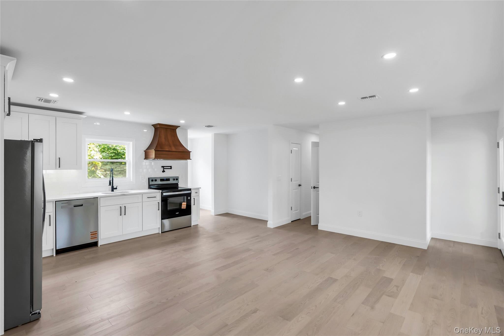 1237 Stony Brook Road Property Photo 3