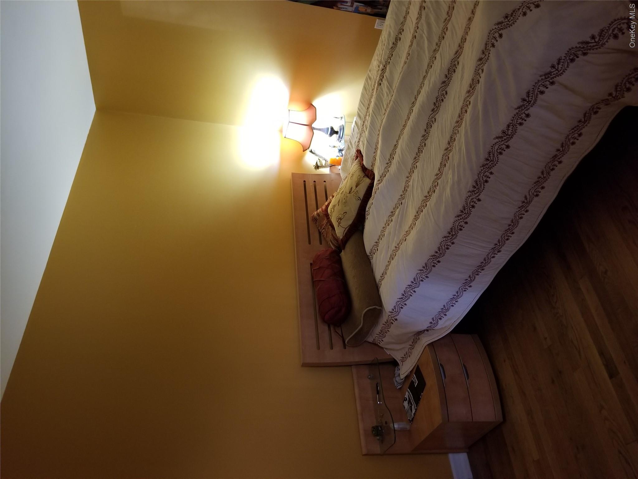 2012 Jerome Avenue 1a Property Photo 5