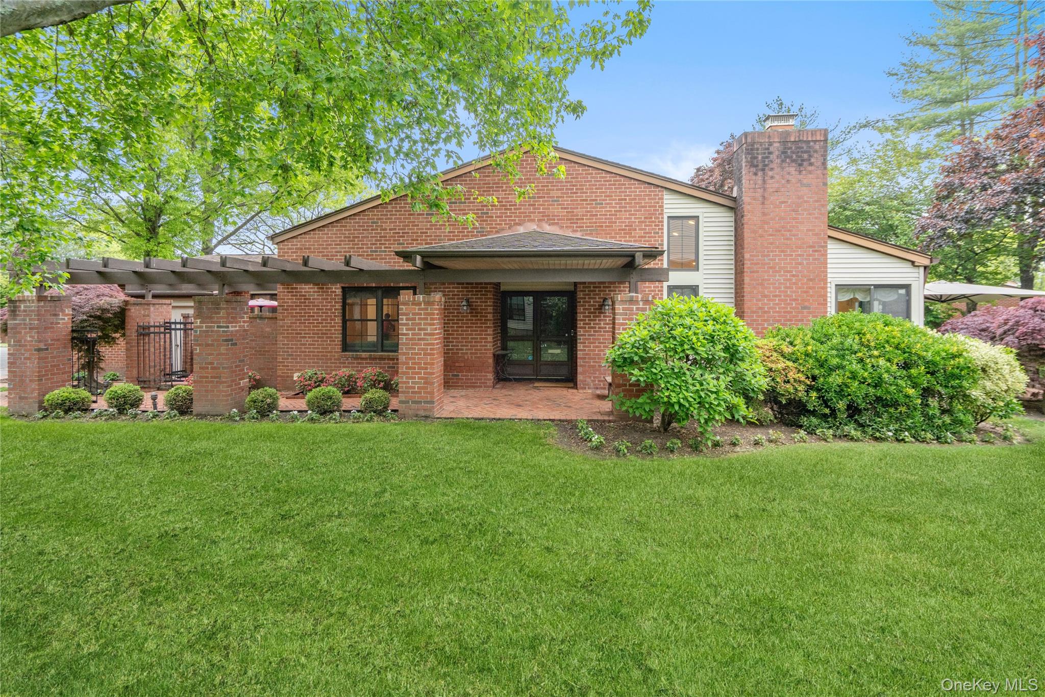 111 Dove Hill Drive Property Photo 1