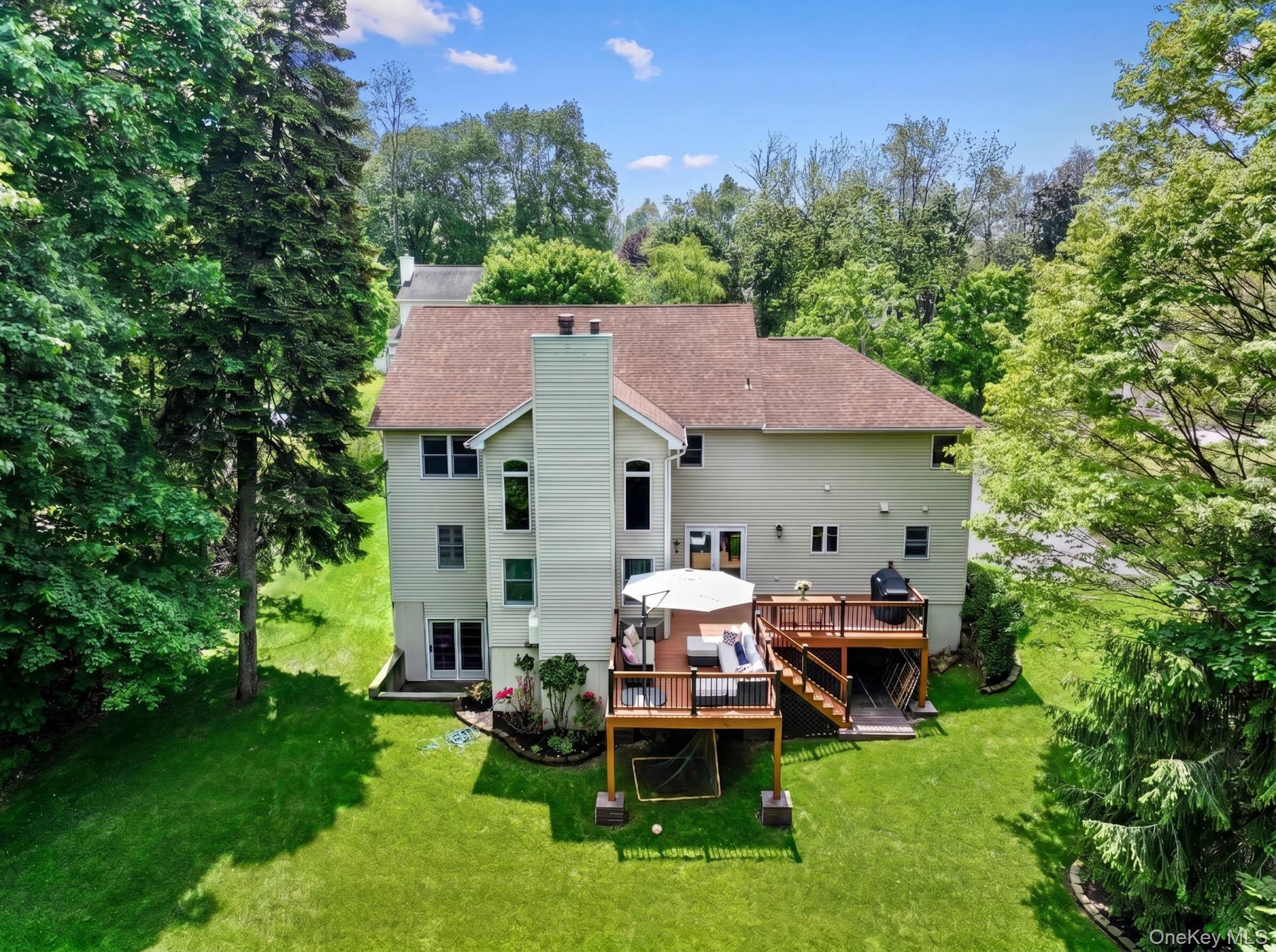 8 Drake Lane Property Photo 3