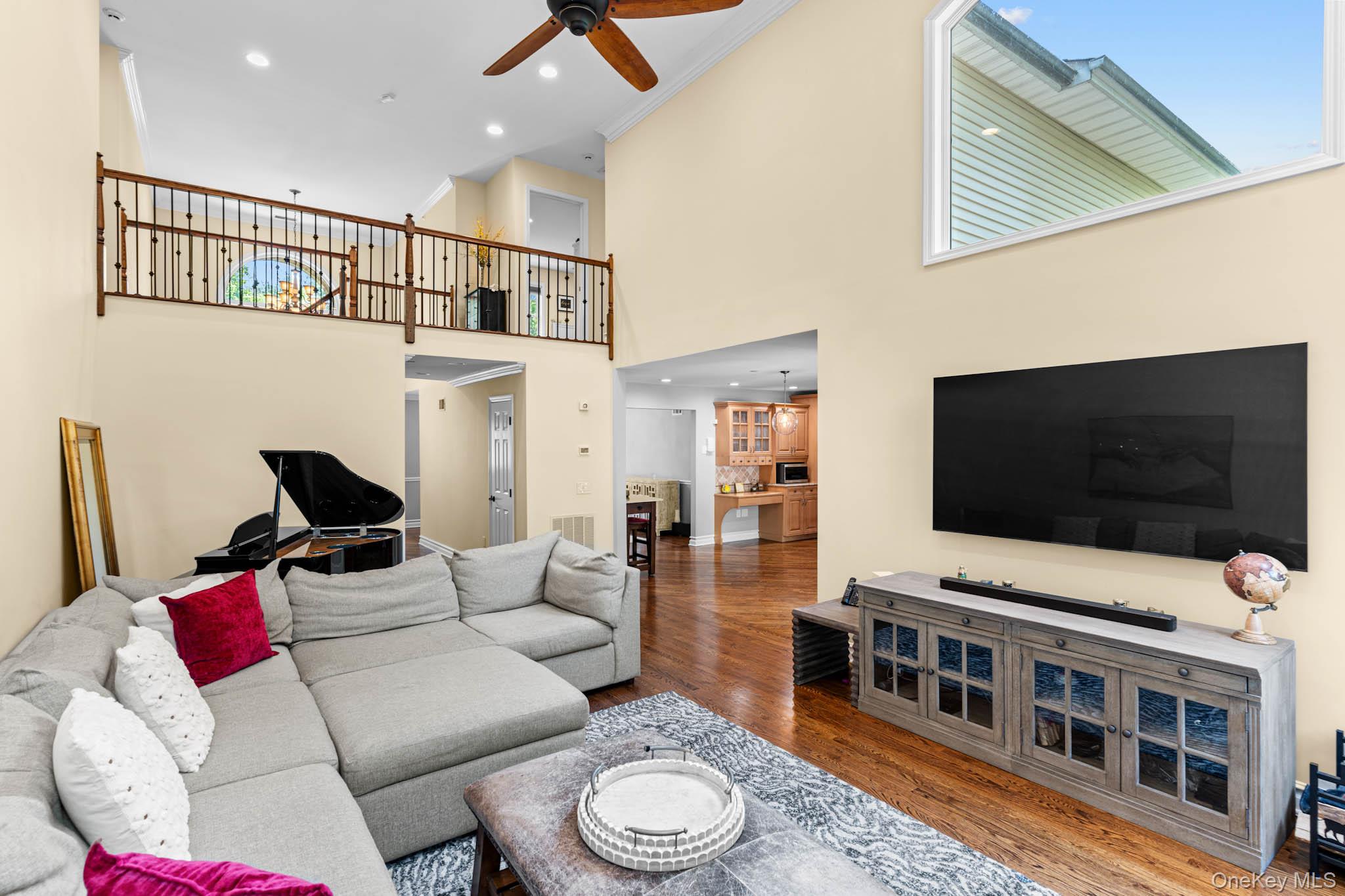 8 Drake Lane Property Photo 13