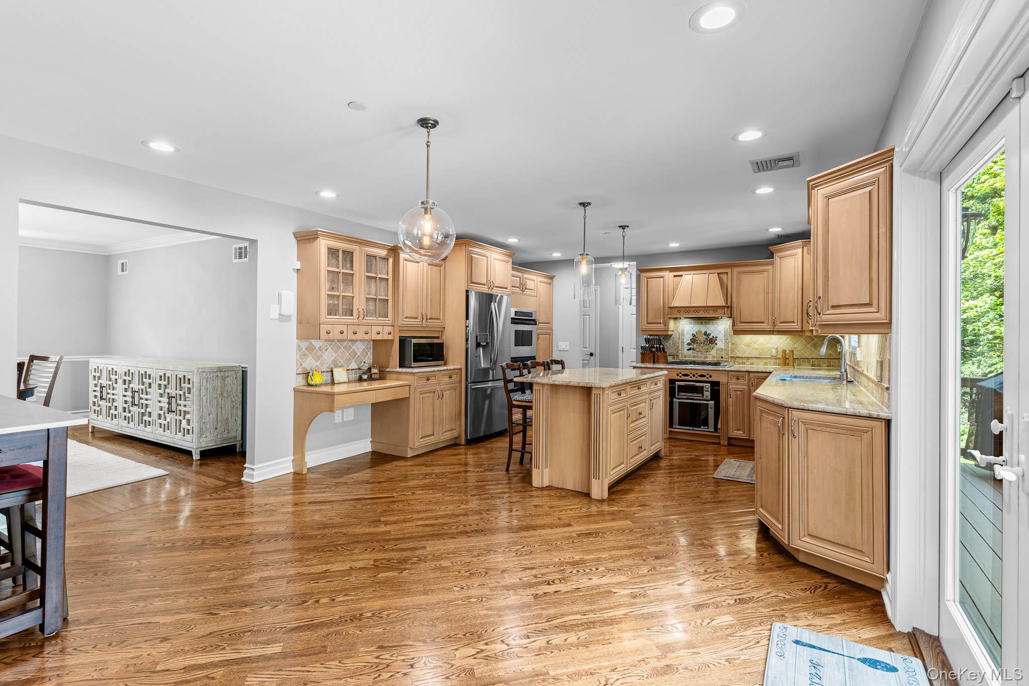 8 Drake Lane Property Photo 17