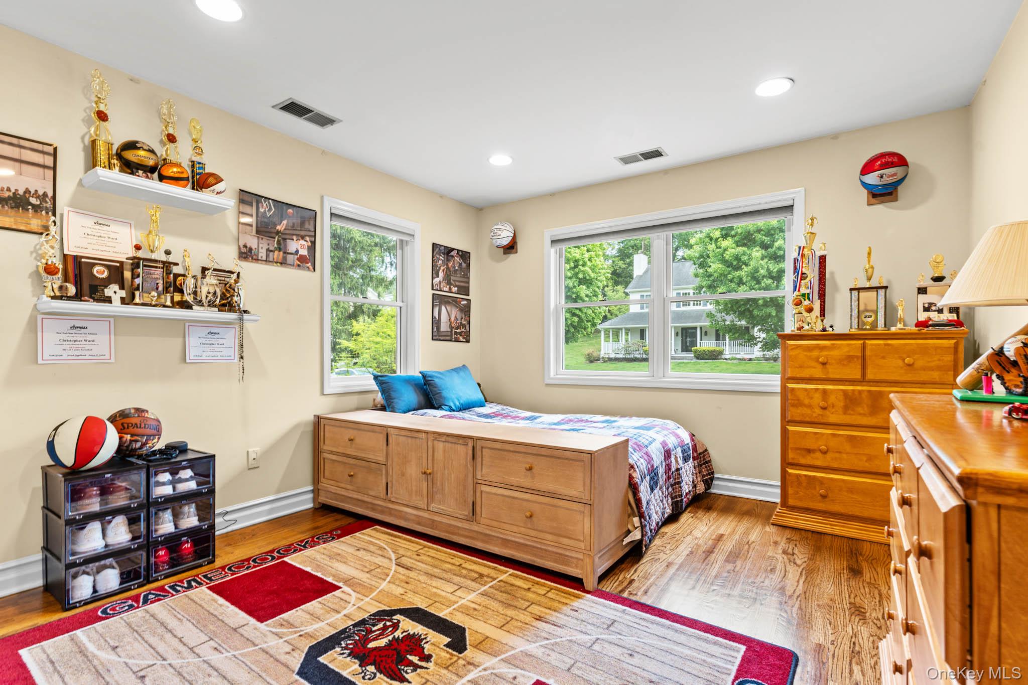 8 Drake Lane Property Photo 38