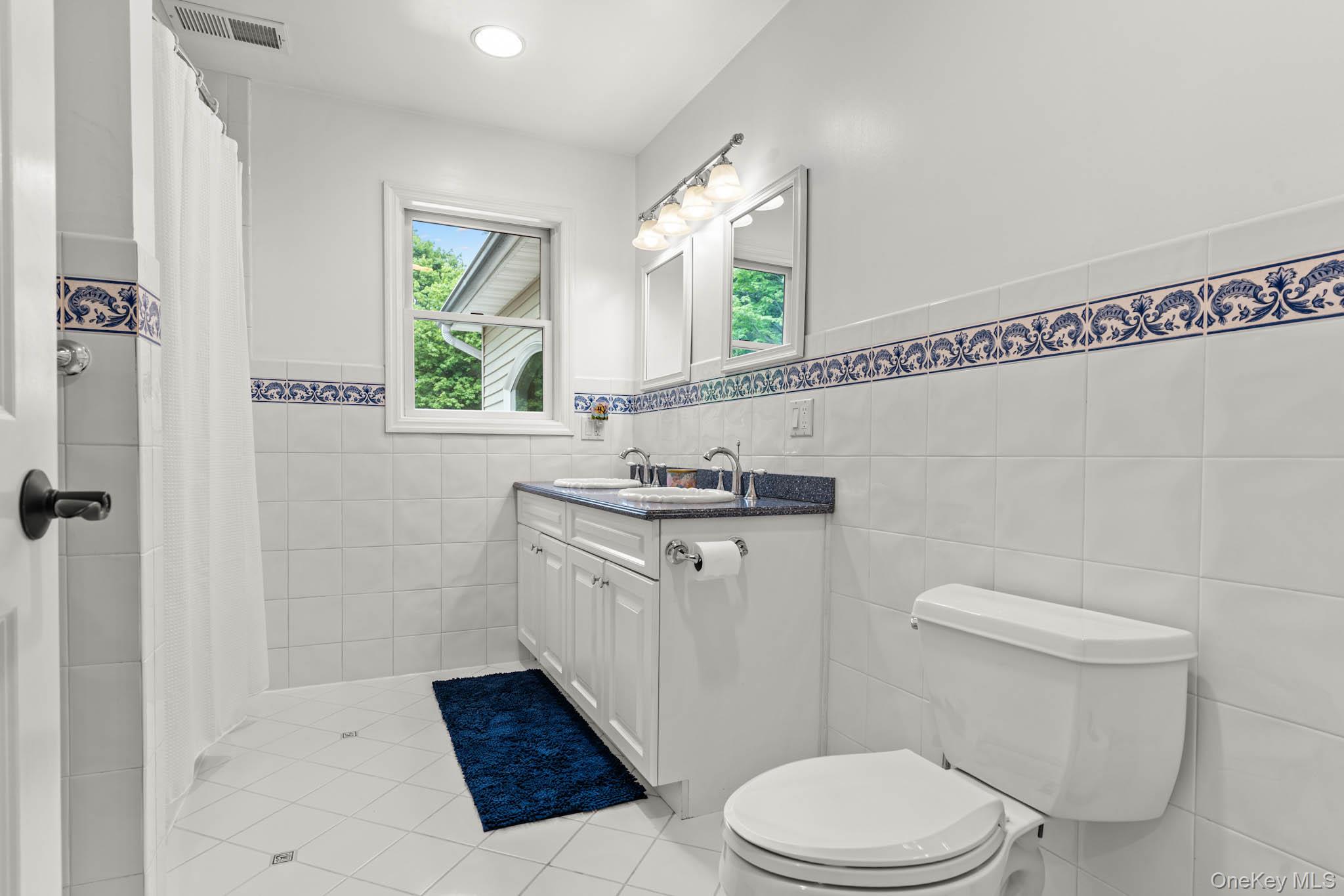 8 Drake Lane Property Photo 40