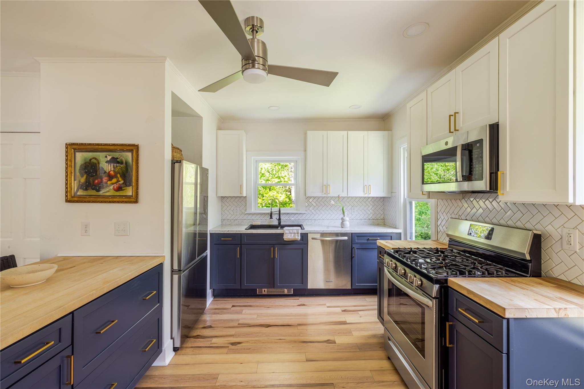152 Main Street Property Photo 6