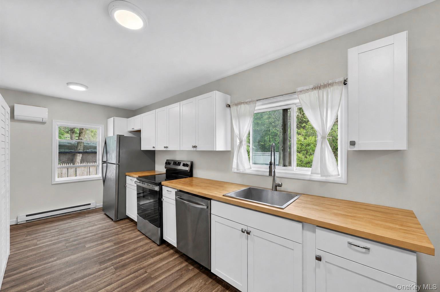 24 Avenue L Property Photo 5