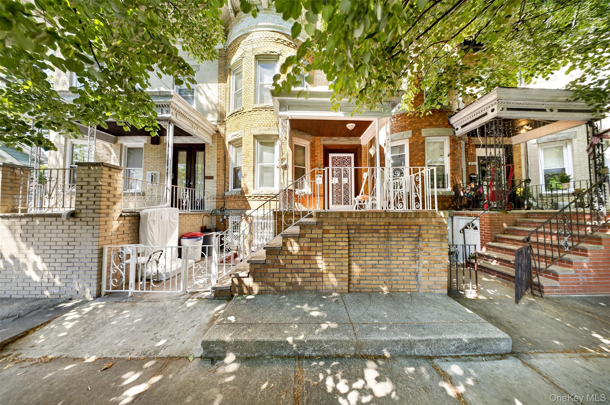 8842 87th Street Property Photo 1