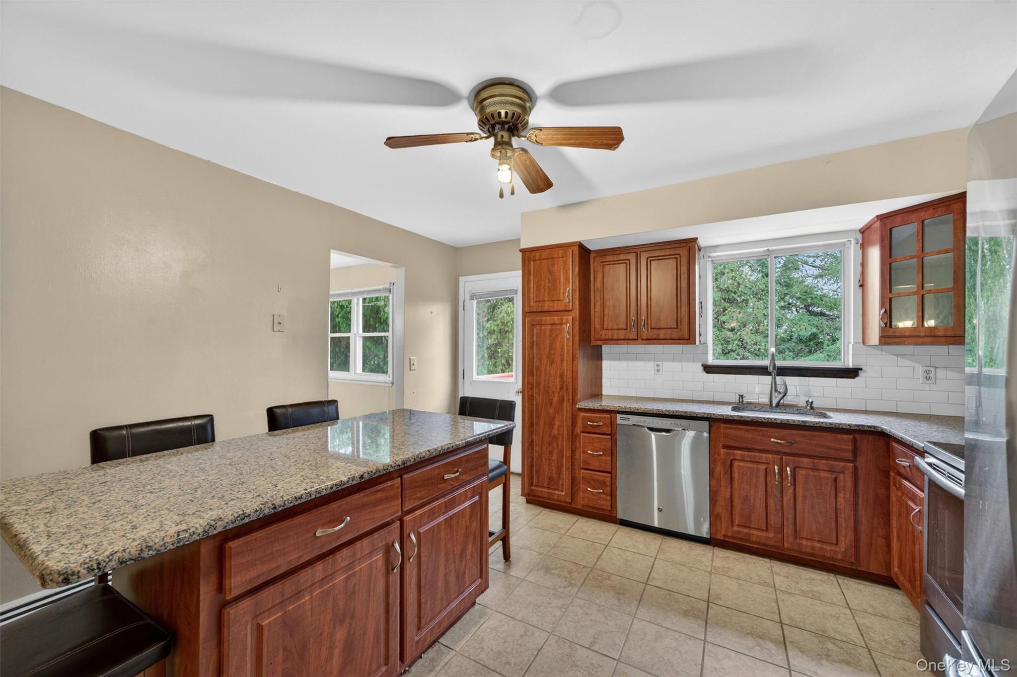 126 Rolling Meadows Road Property Photo 12