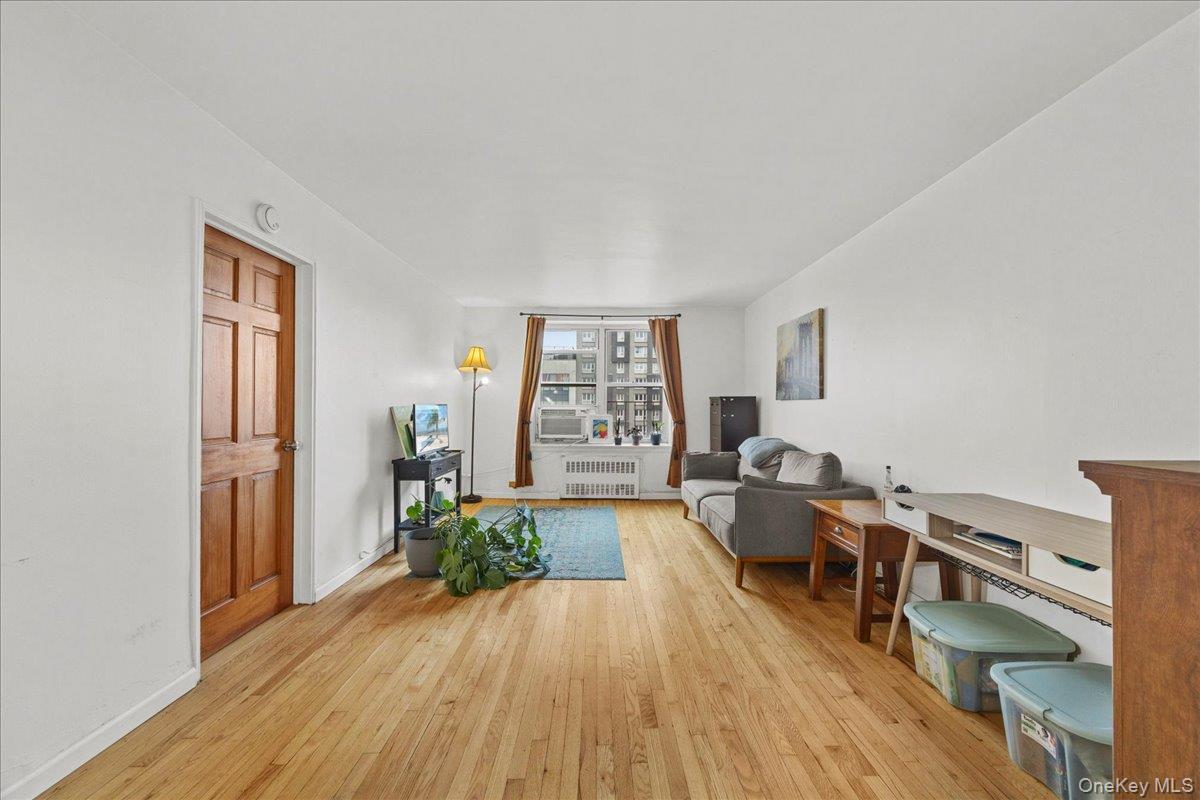 3176 Decatur Avenue 3A Property Photo 1