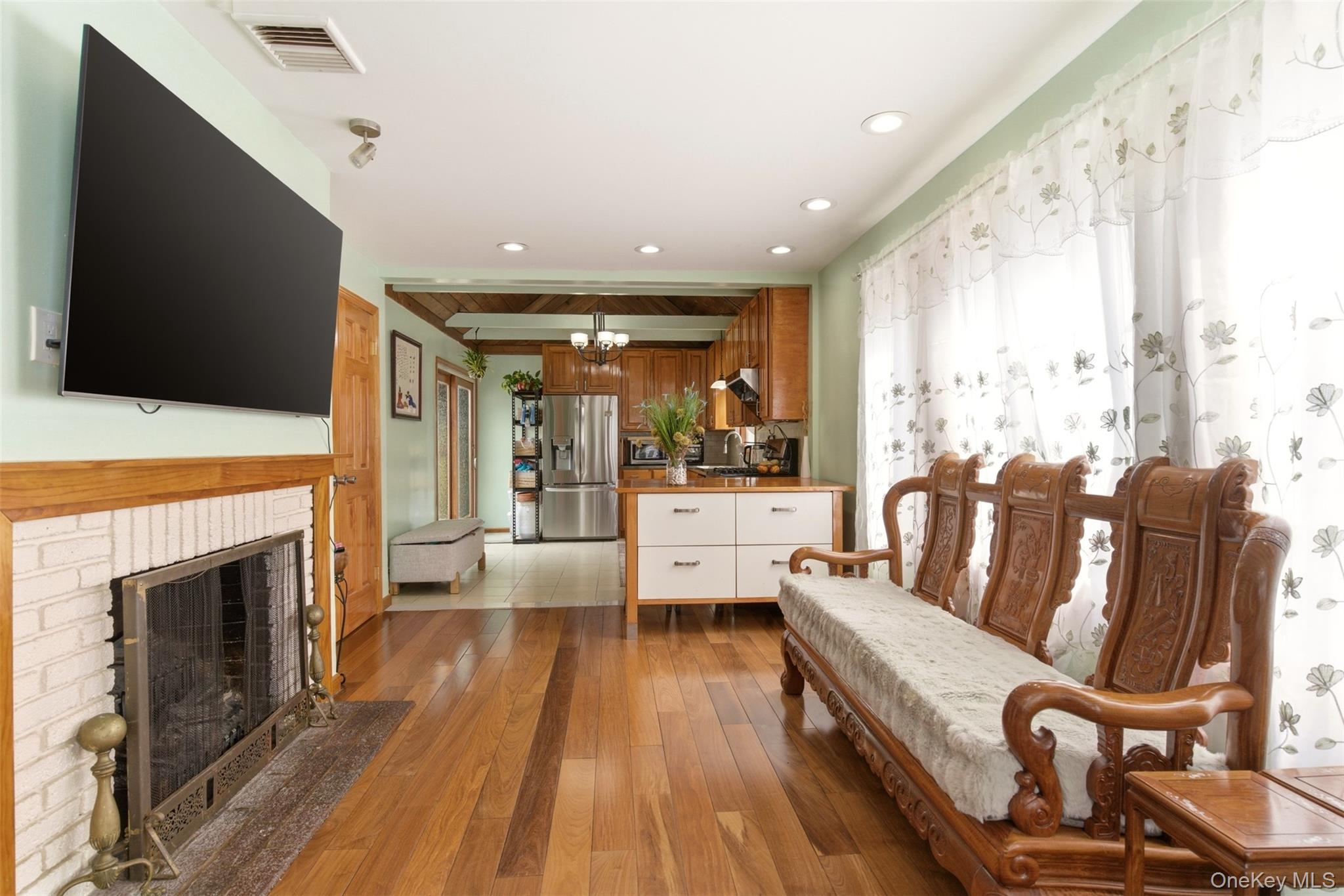 319 38th Road Property Photo 11
