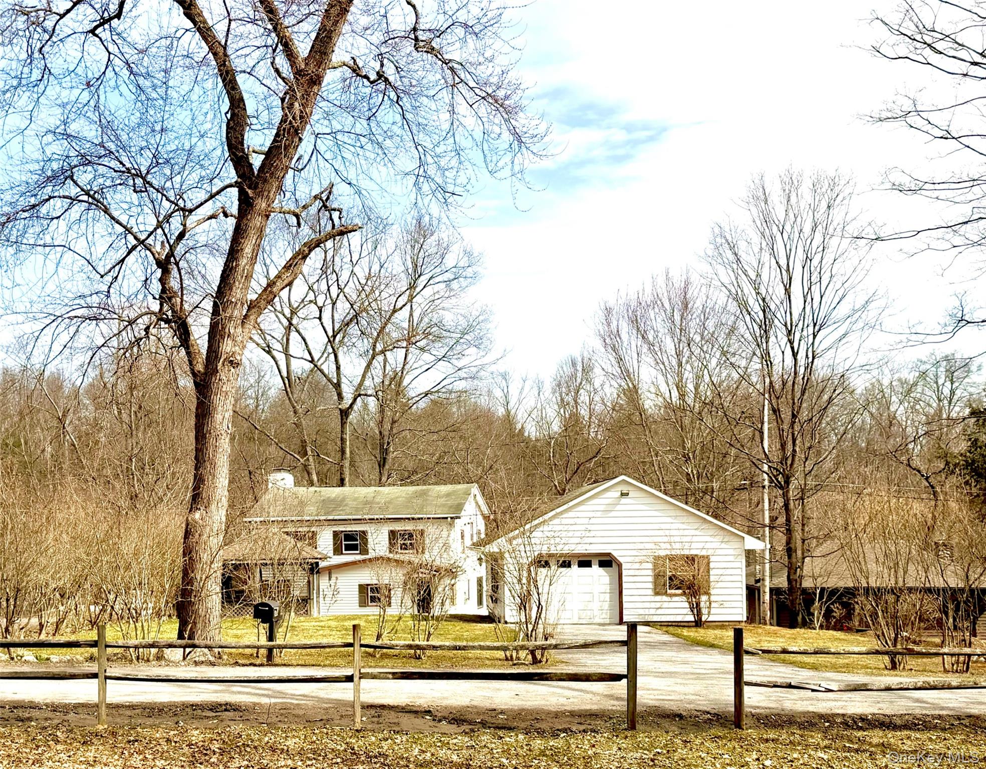 1232 Old Ford Circle Property Photo 3