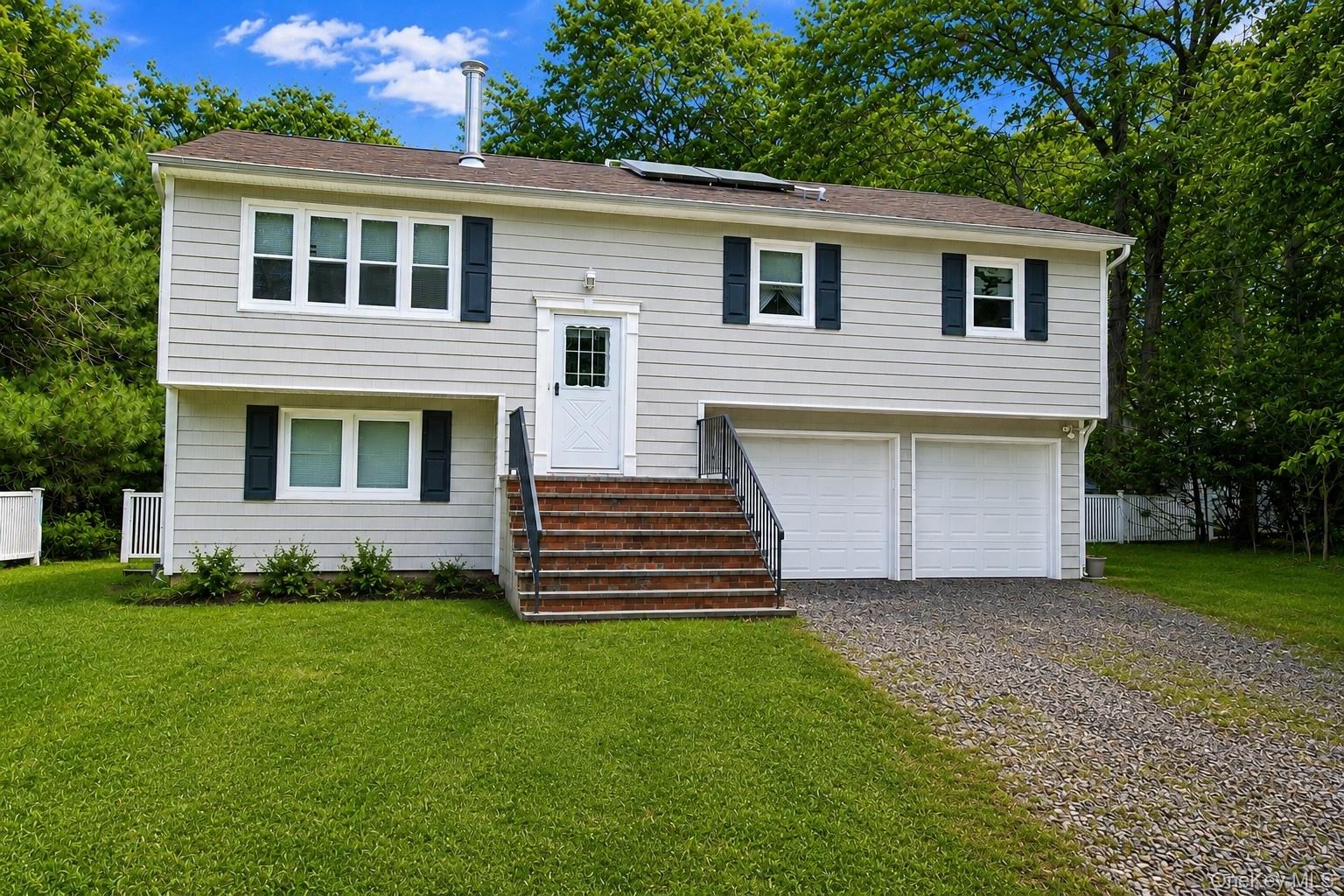 191 Old Willets Path Property Photo 1